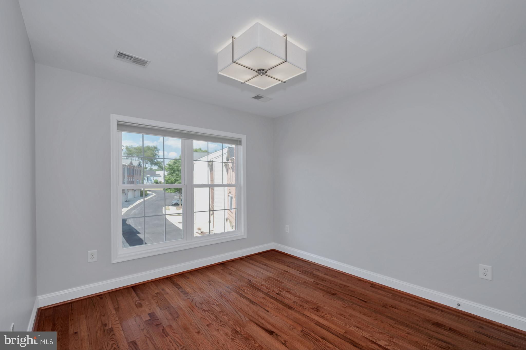 BOWMANS HILL - Residential Lease