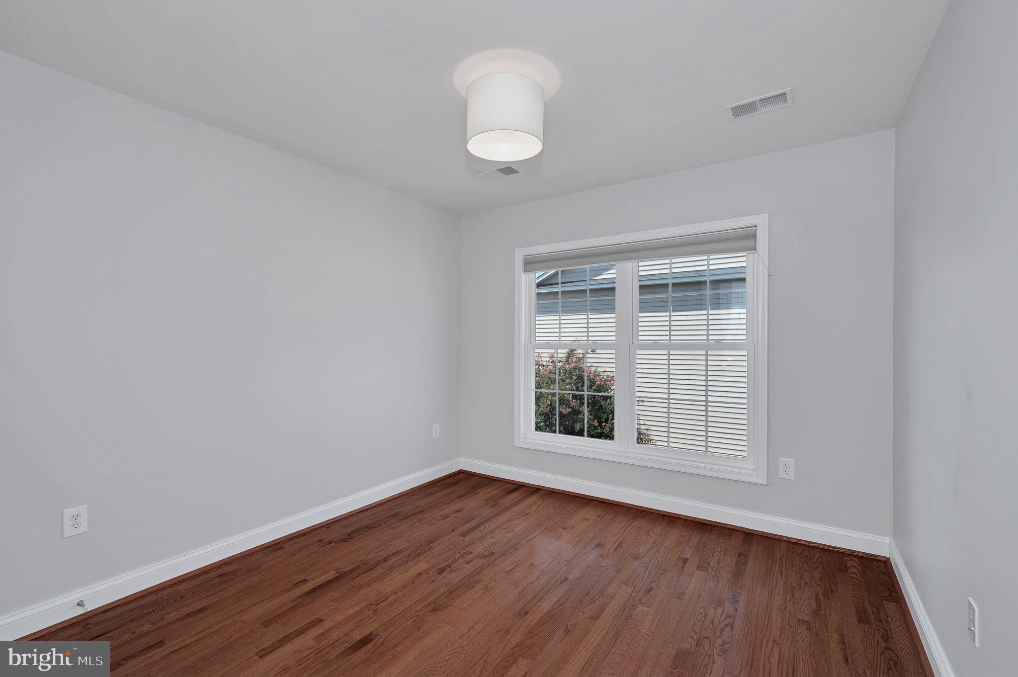 BOWMANS HILL - Residential Lease