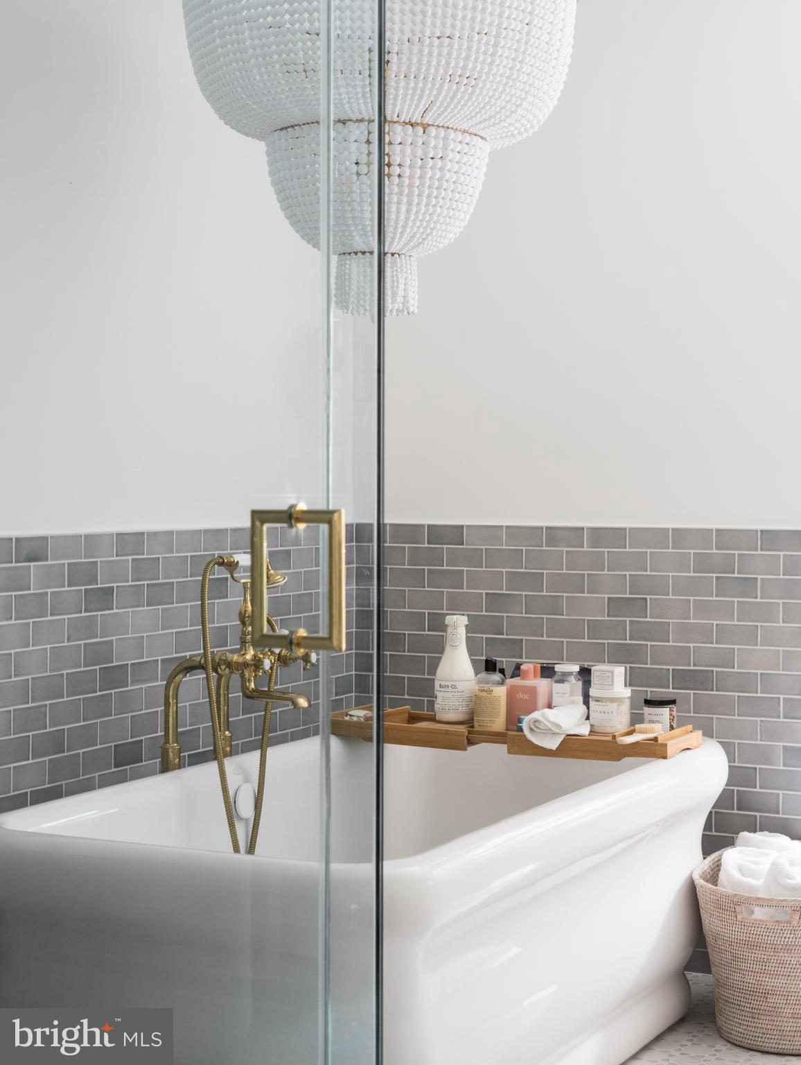 KENWOOD - Residential