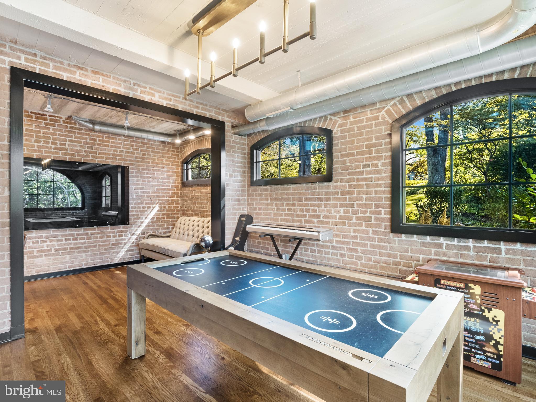 KENWOOD - Residential