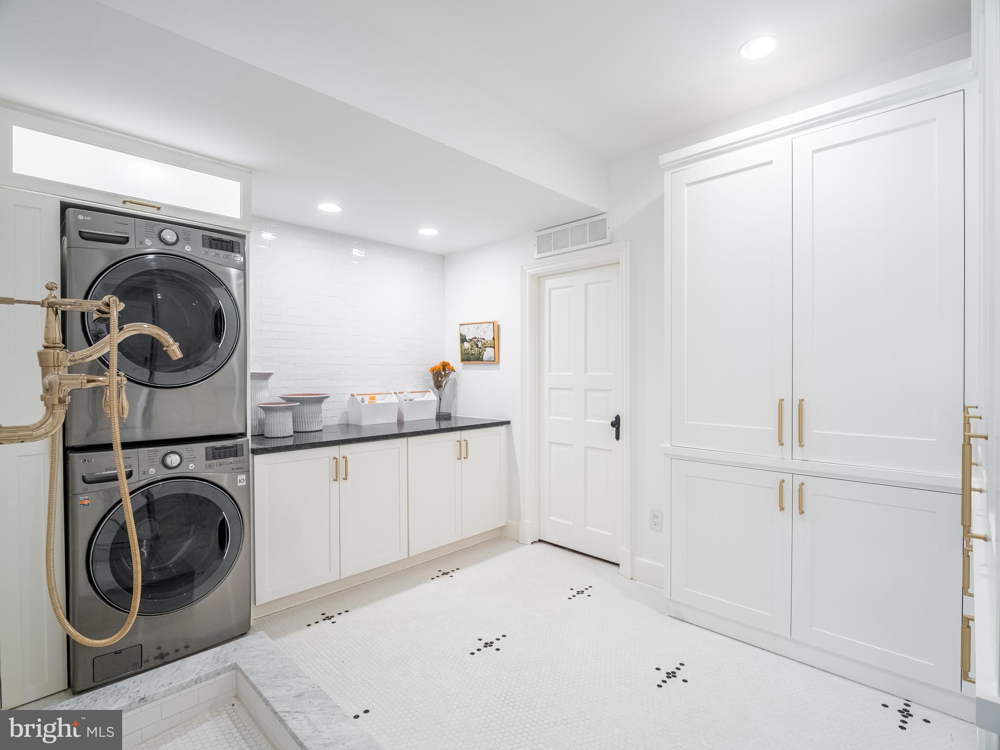 KENWOOD - Residential