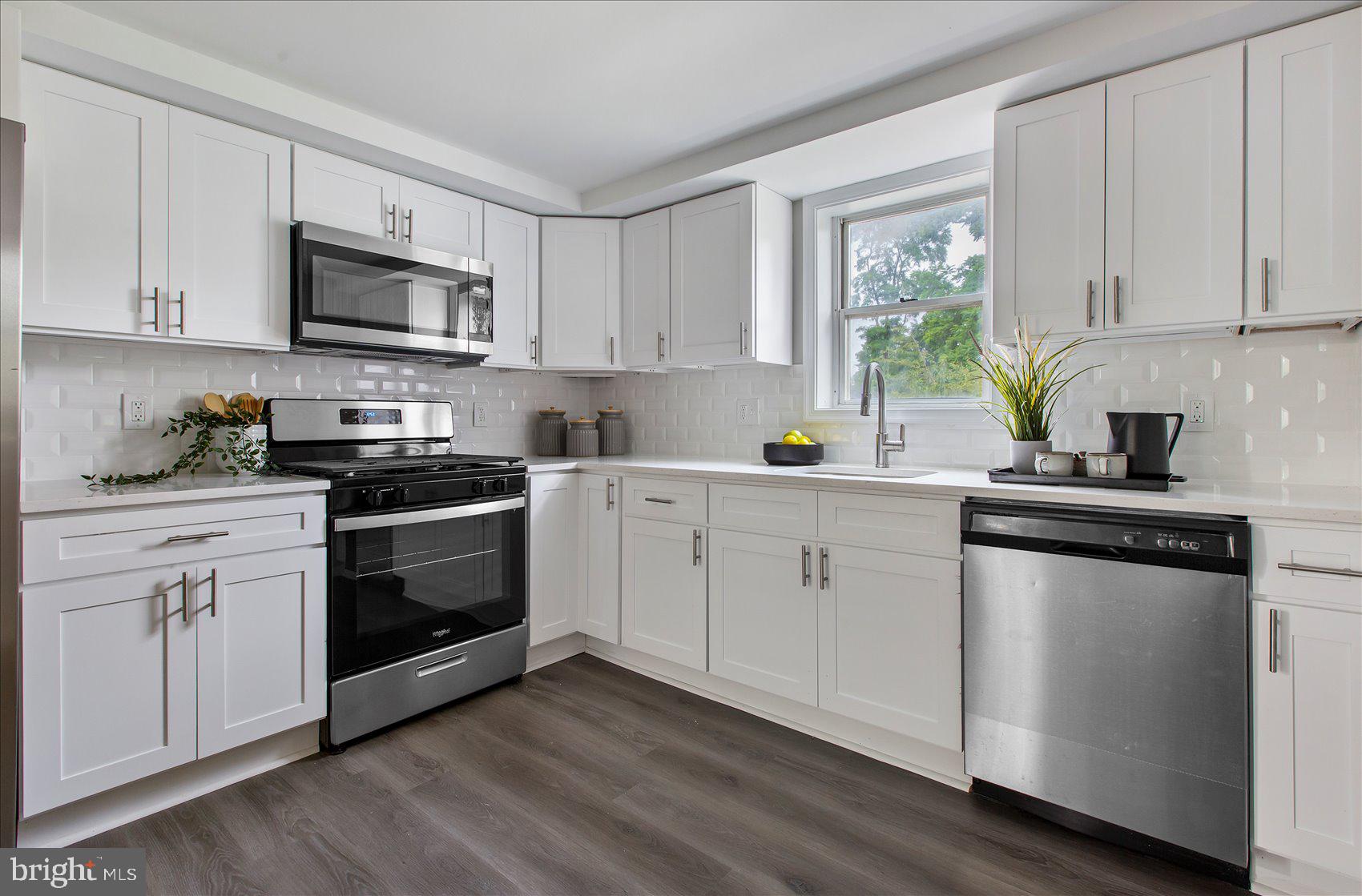 CHESAPEAKE TERRACE - Residential