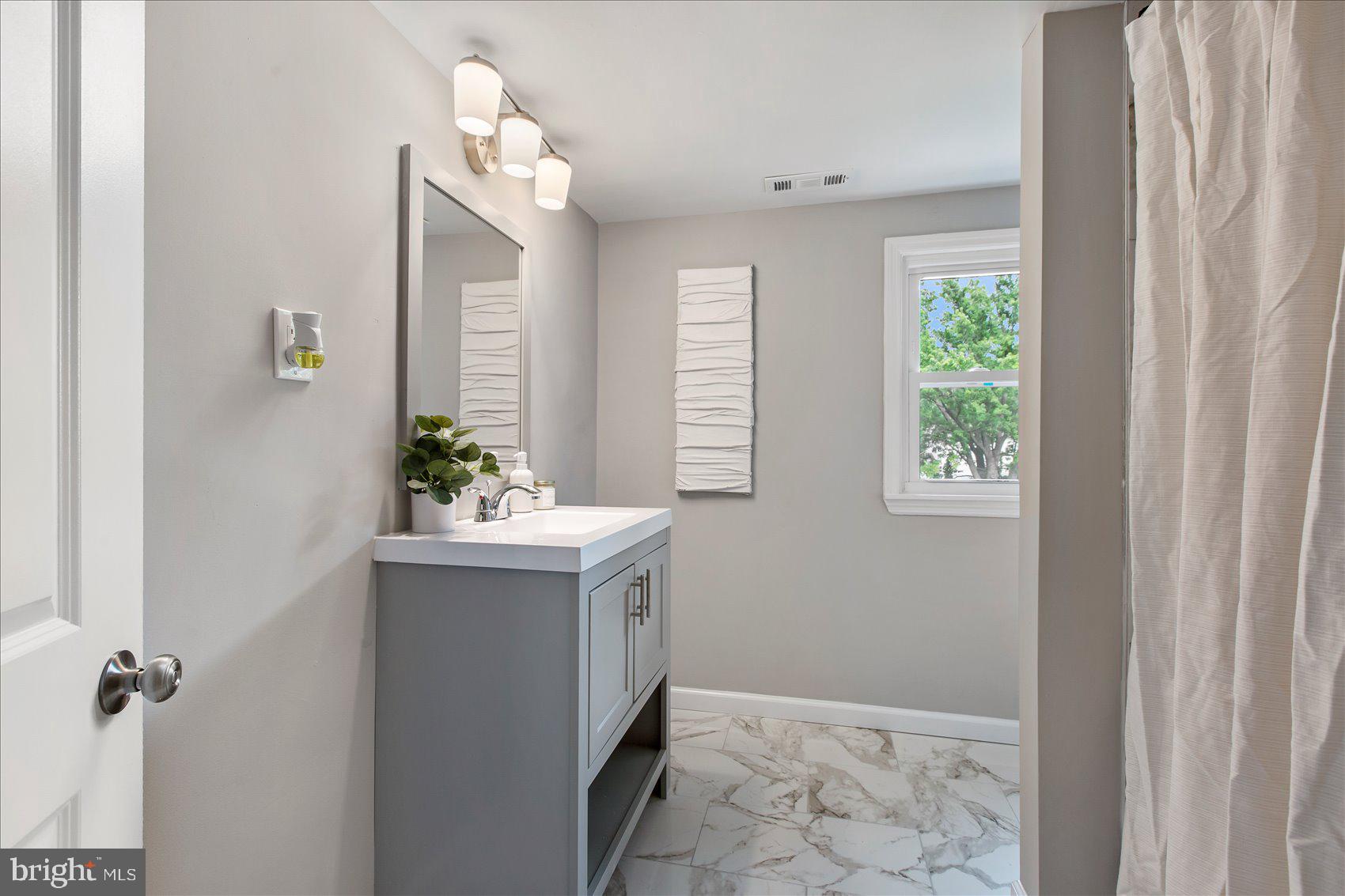 CHESAPEAKE TERRACE - Residential