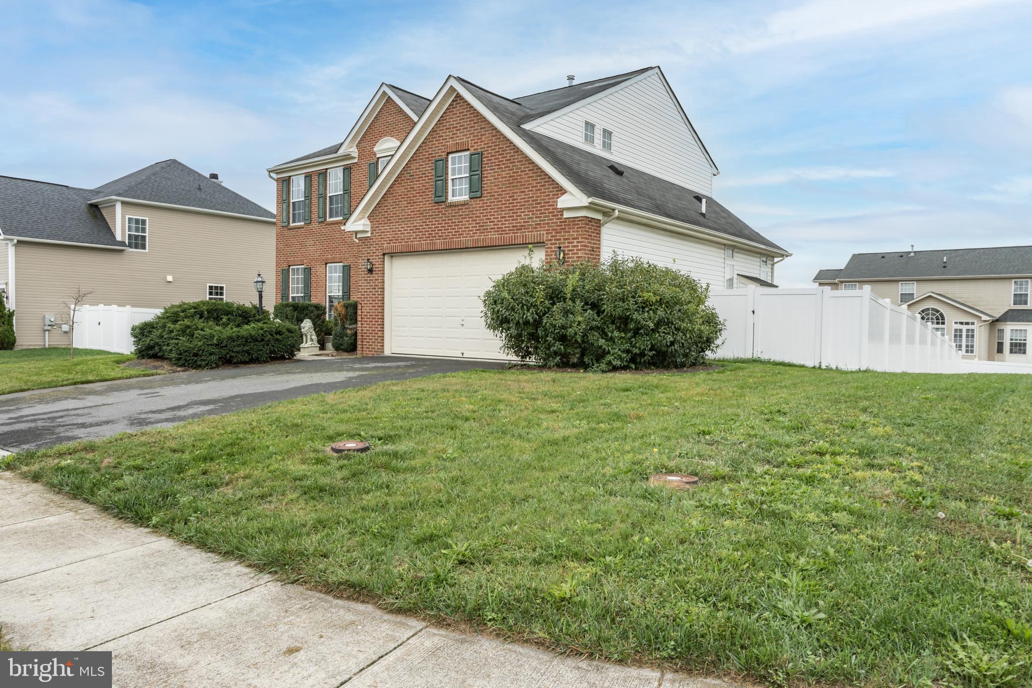 MORNING DOVE ESTATES - Residential