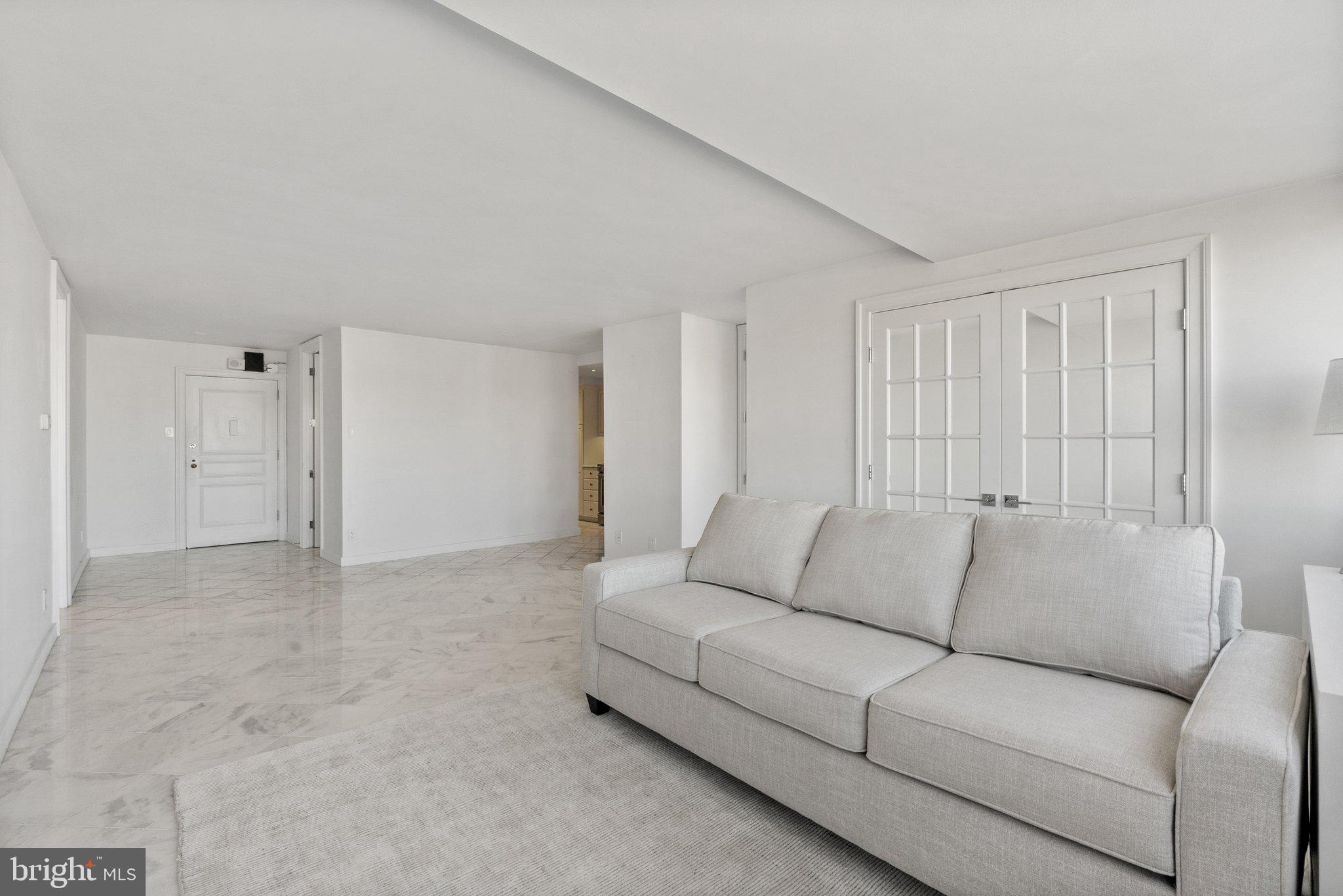 2500 VIRGINIA AVENUE NW 1005-S