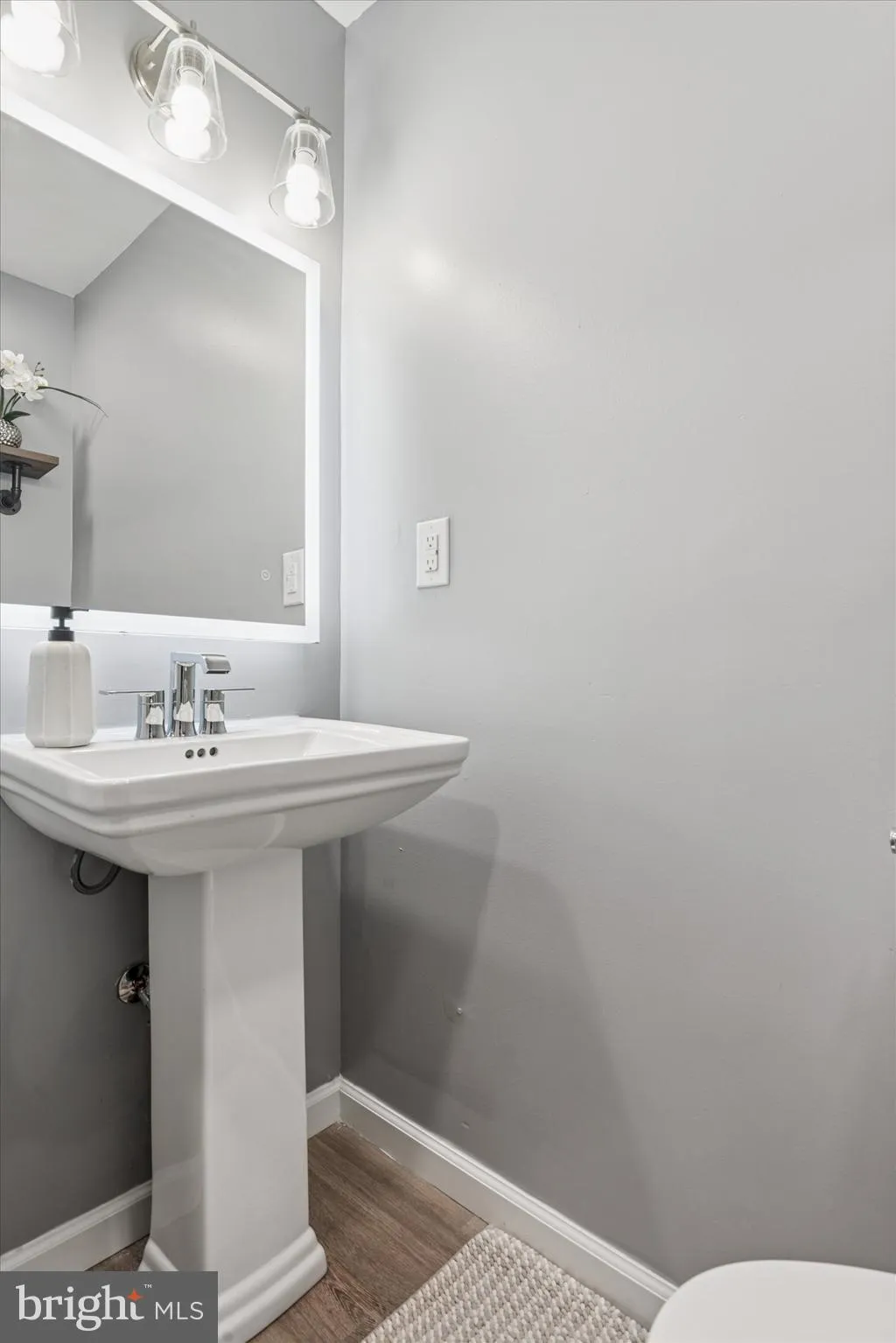 New Castle, Delaware 19720, United States, 4 Bedrooms Bedrooms, ,3 BathroomsBathrooms,Residential,Coming Soon,149451