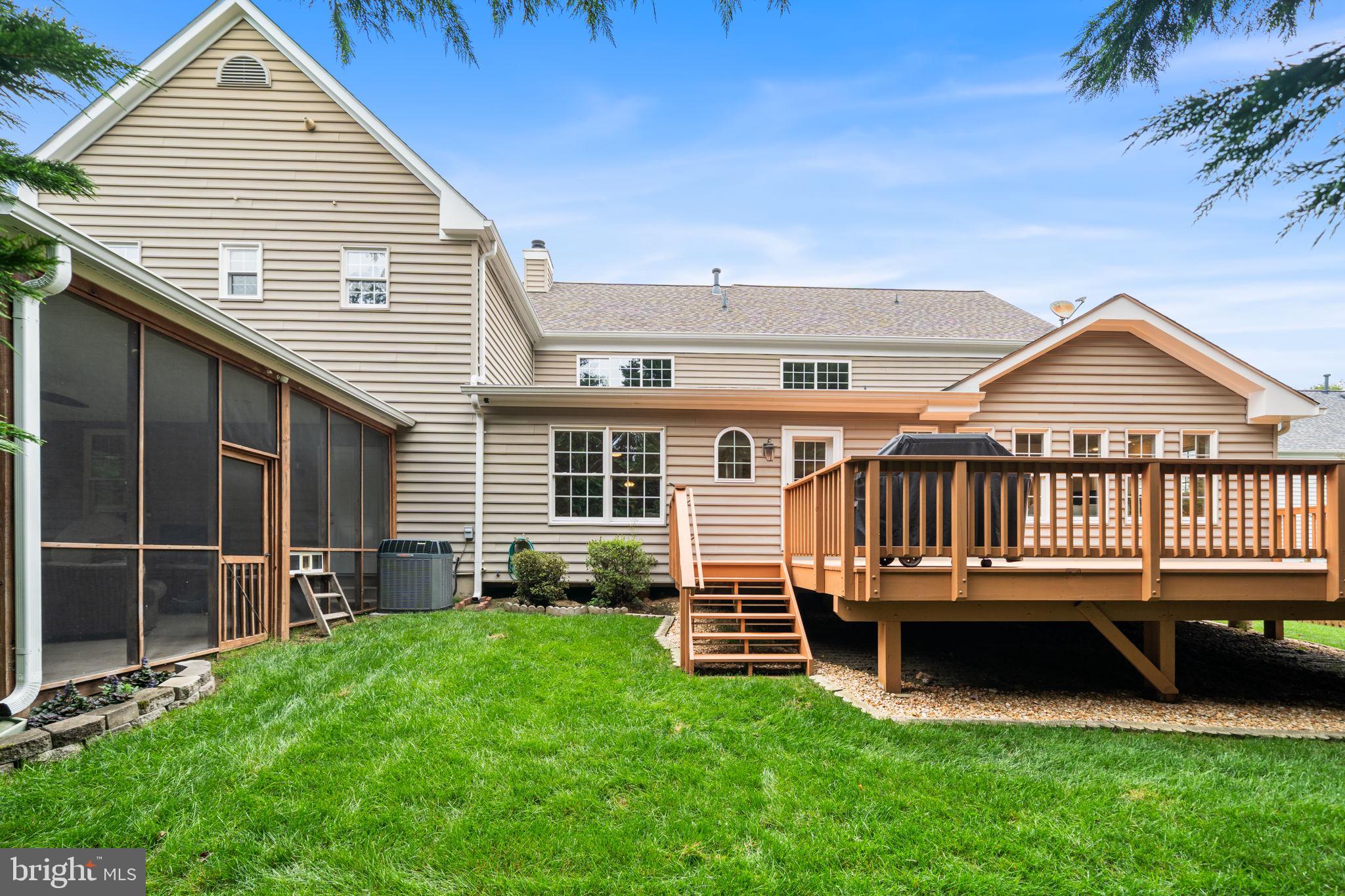 CROSSPOINTE - Residential