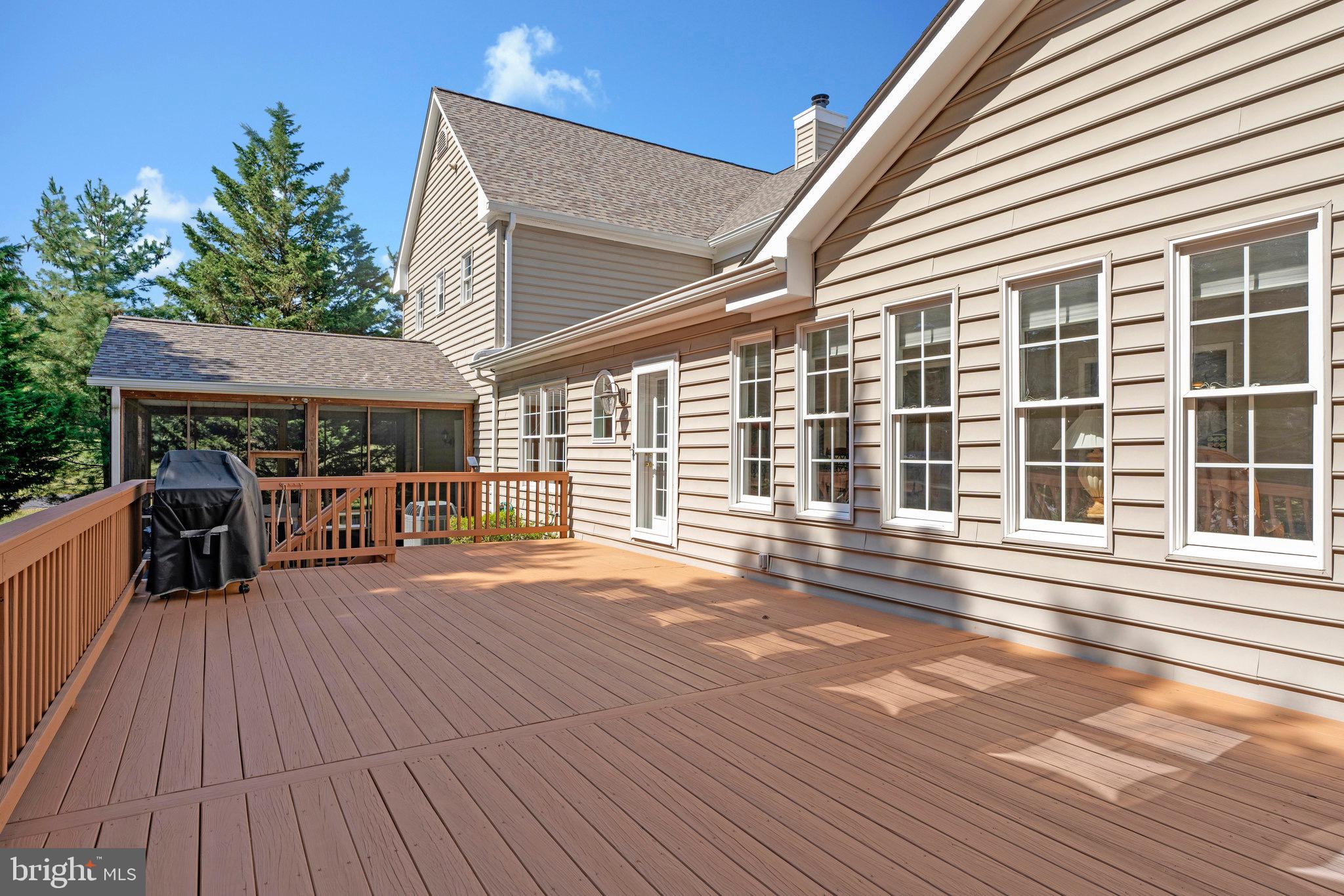 CROSSPOINTE - Residential