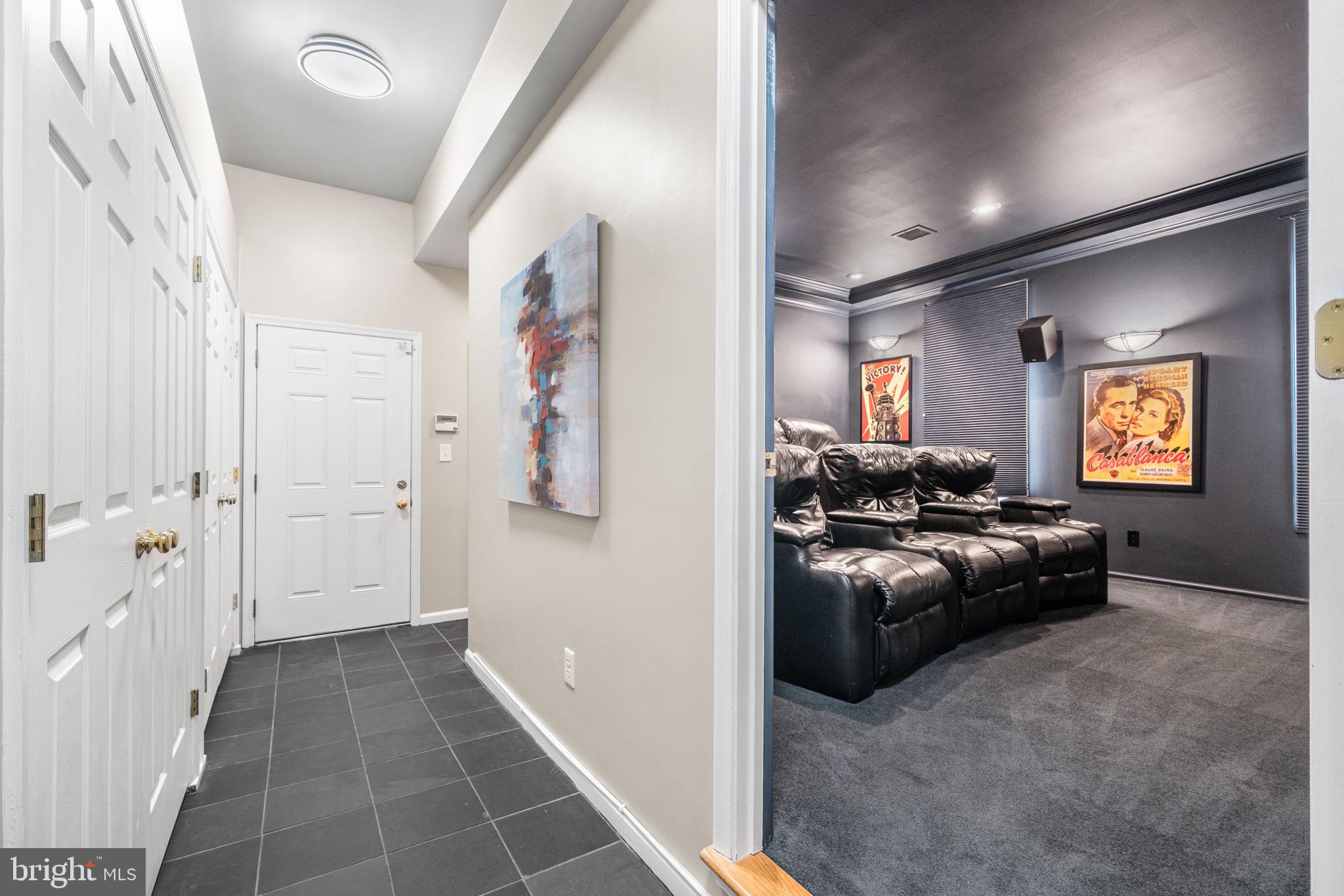 CROSSPOINTE - Residential