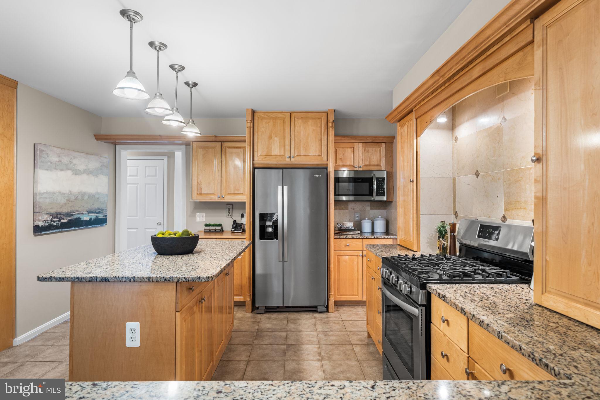 CROSSPOINTE - Residential