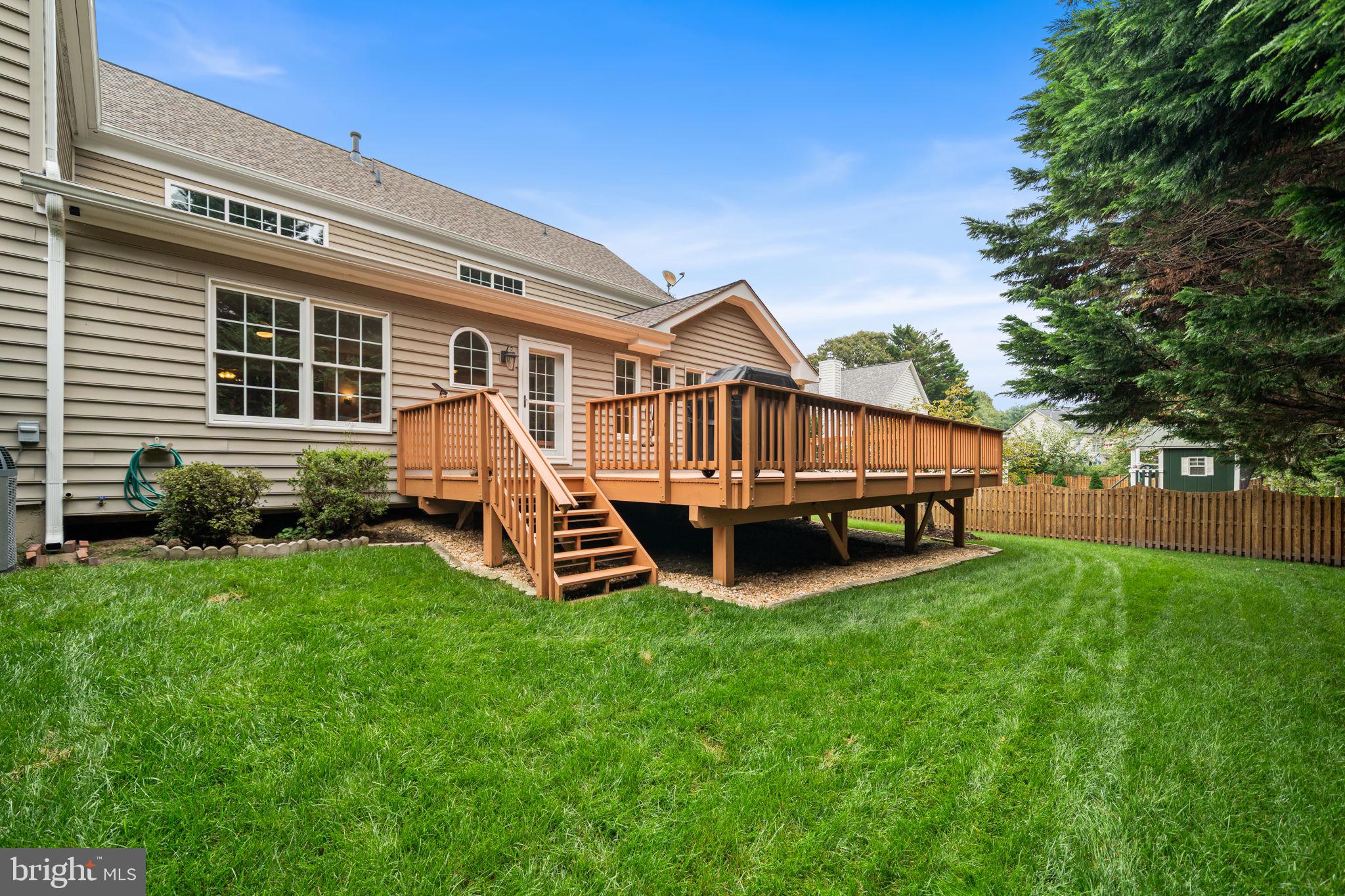 CROSSPOINTE - Residential