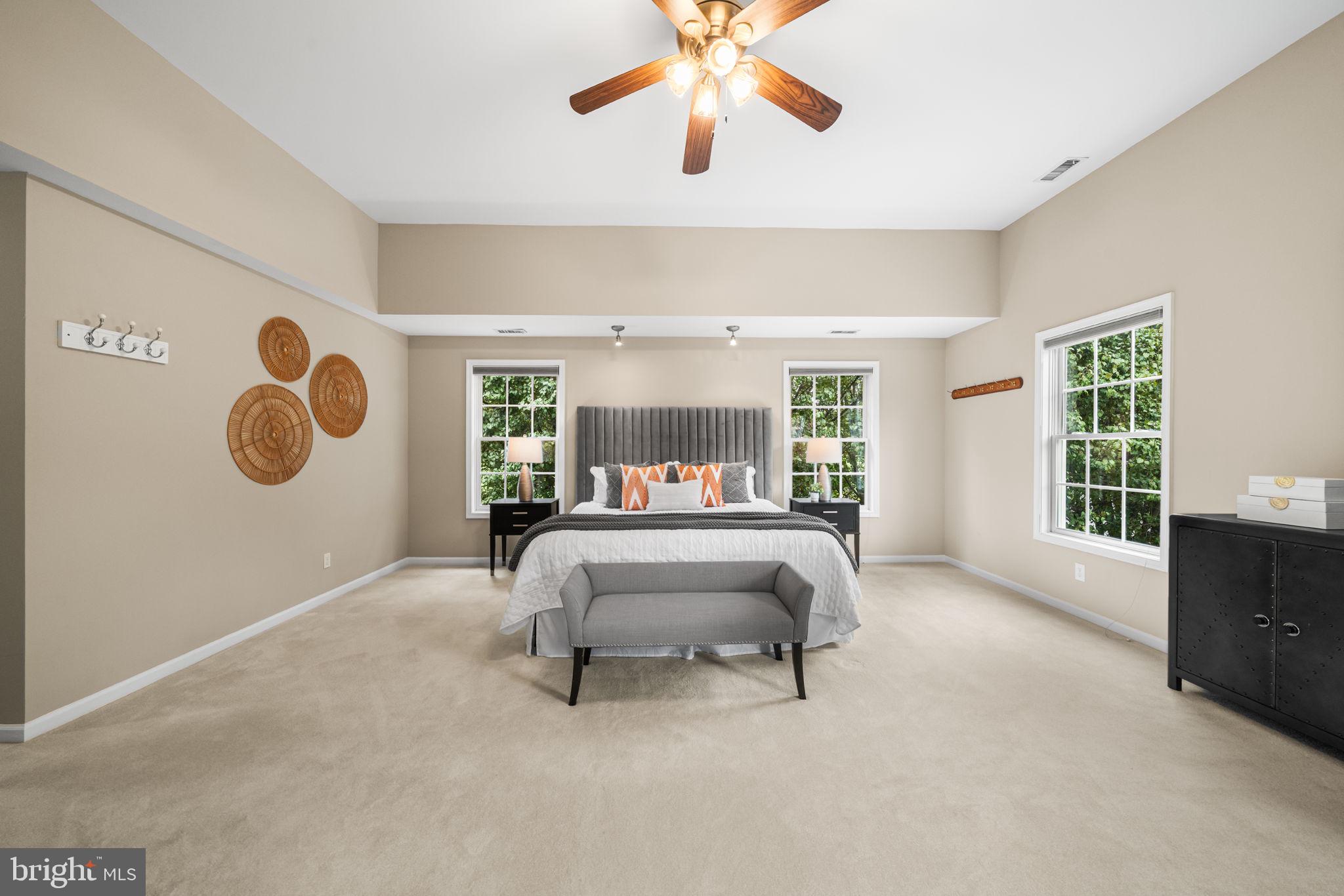 CROSSPOINTE - Residential