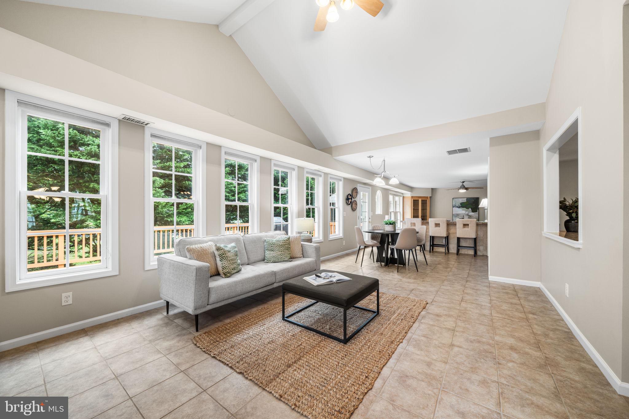 CROSSPOINTE - Residential