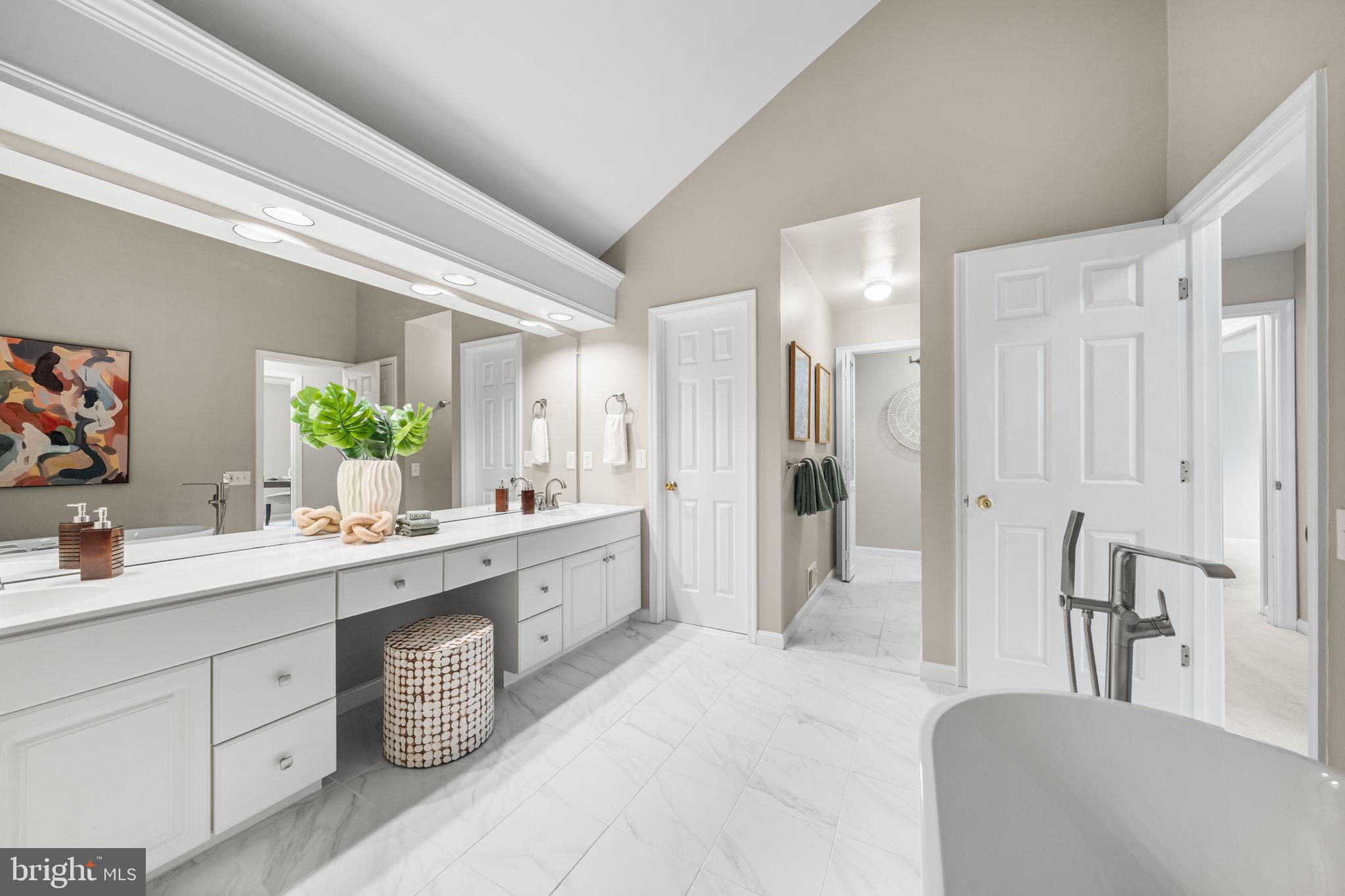 CROSSPOINTE - Residential