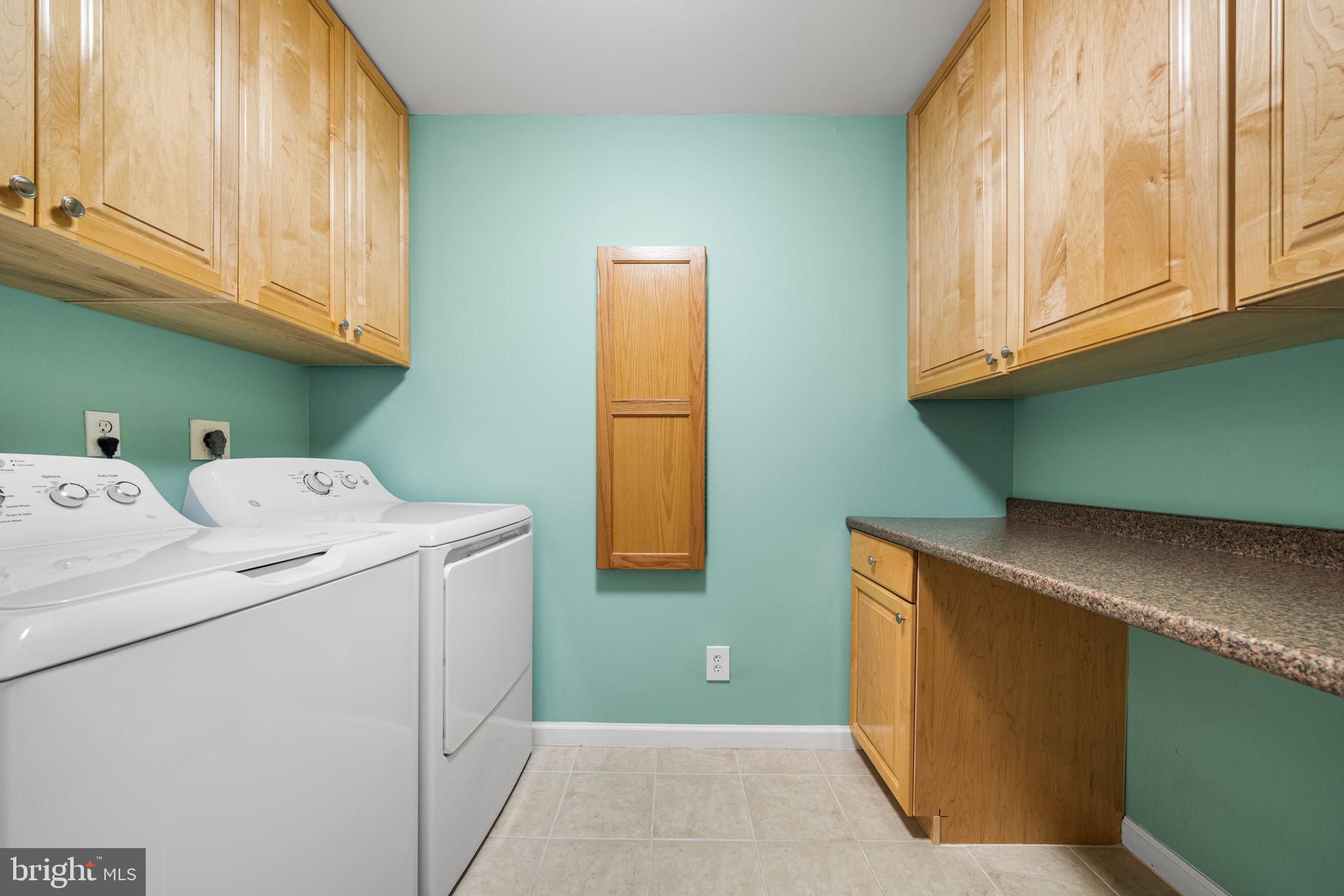 CROSSPOINTE - Residential