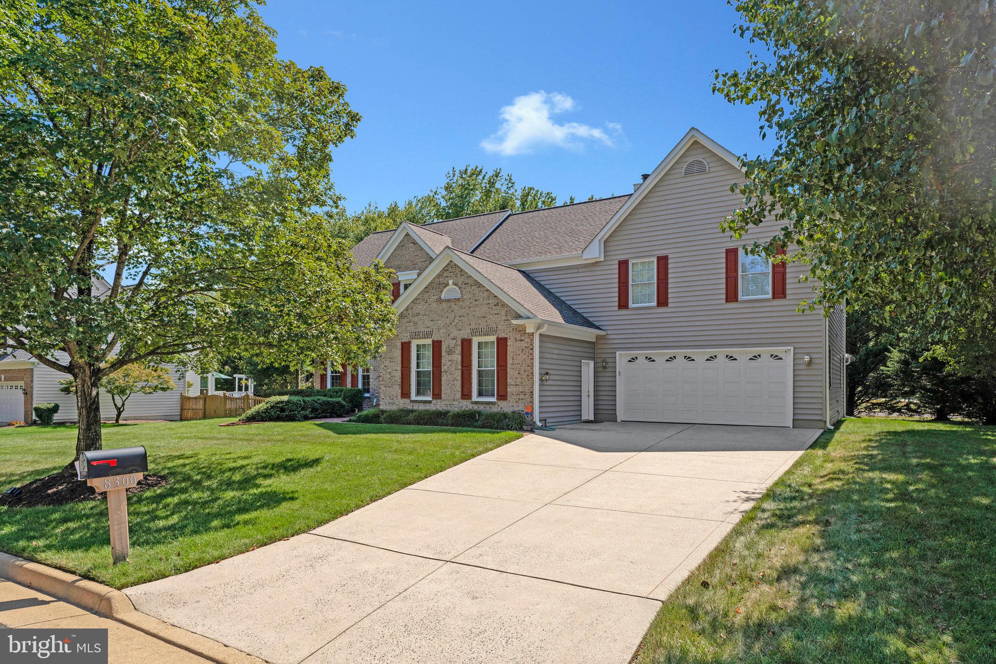 8300 GREENTREE MANOR LANE
