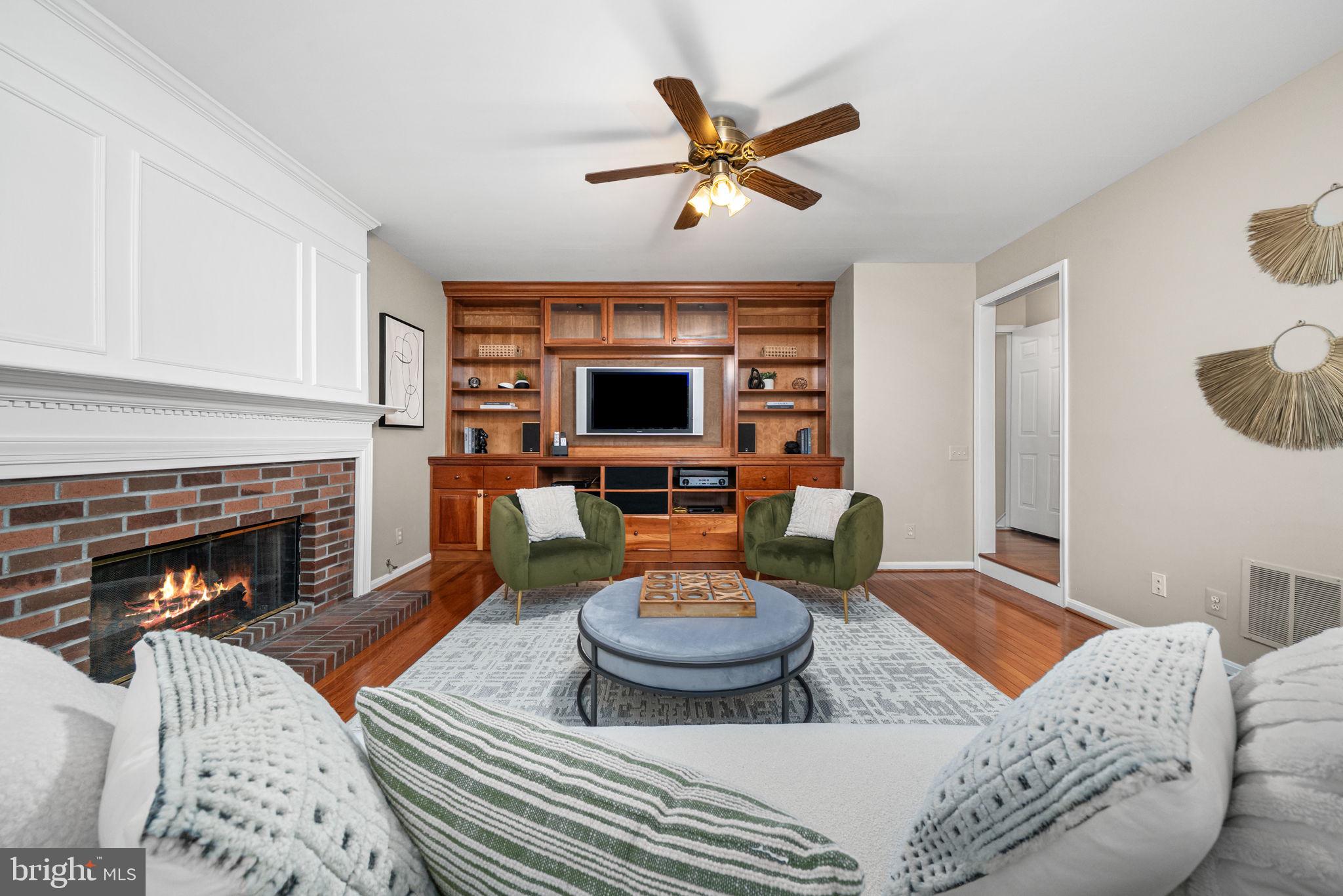 CROSSPOINTE - Residential