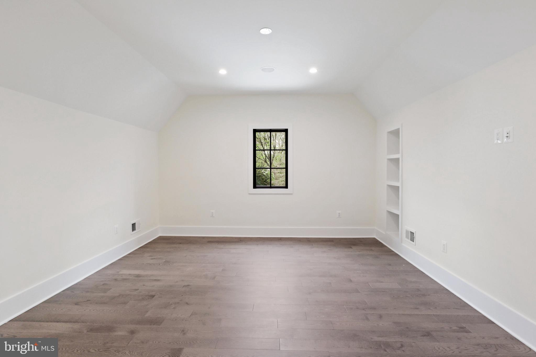 BALLS HILL - Residential