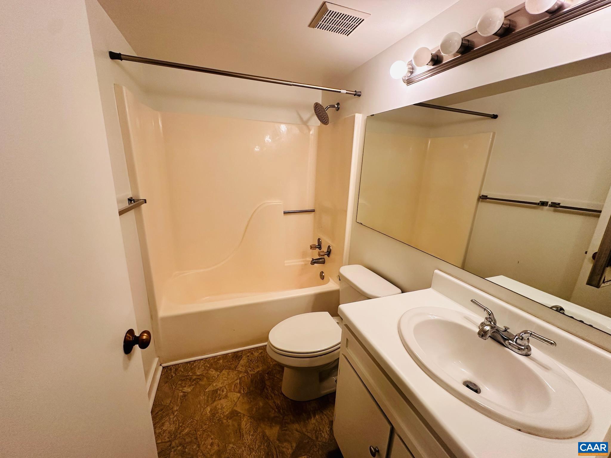 UNKNOWN - Residential Lease