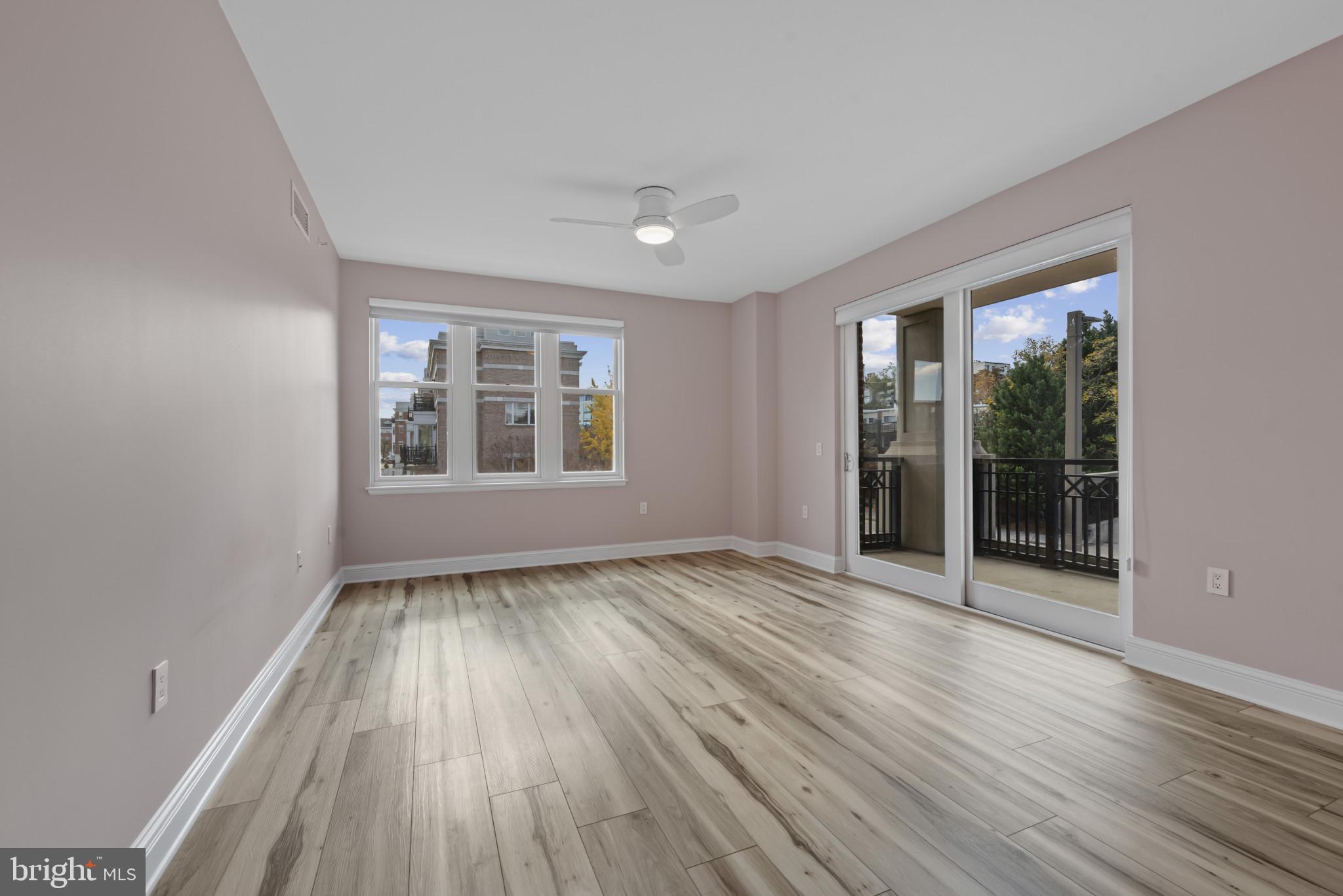 THE RITZ-CARLTON RESIDENCES - Residential