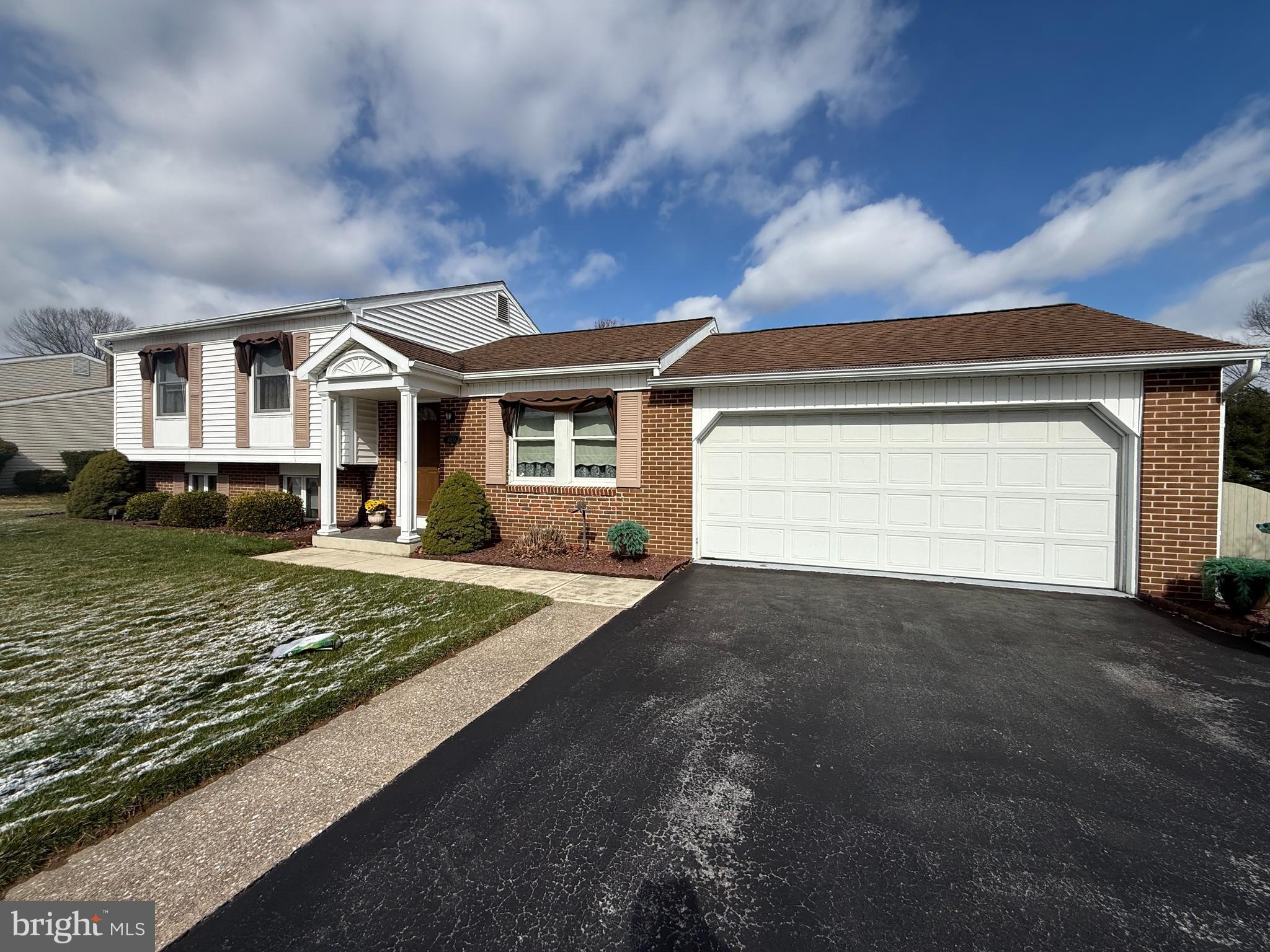 4856 SPRINGTOP DRIVE