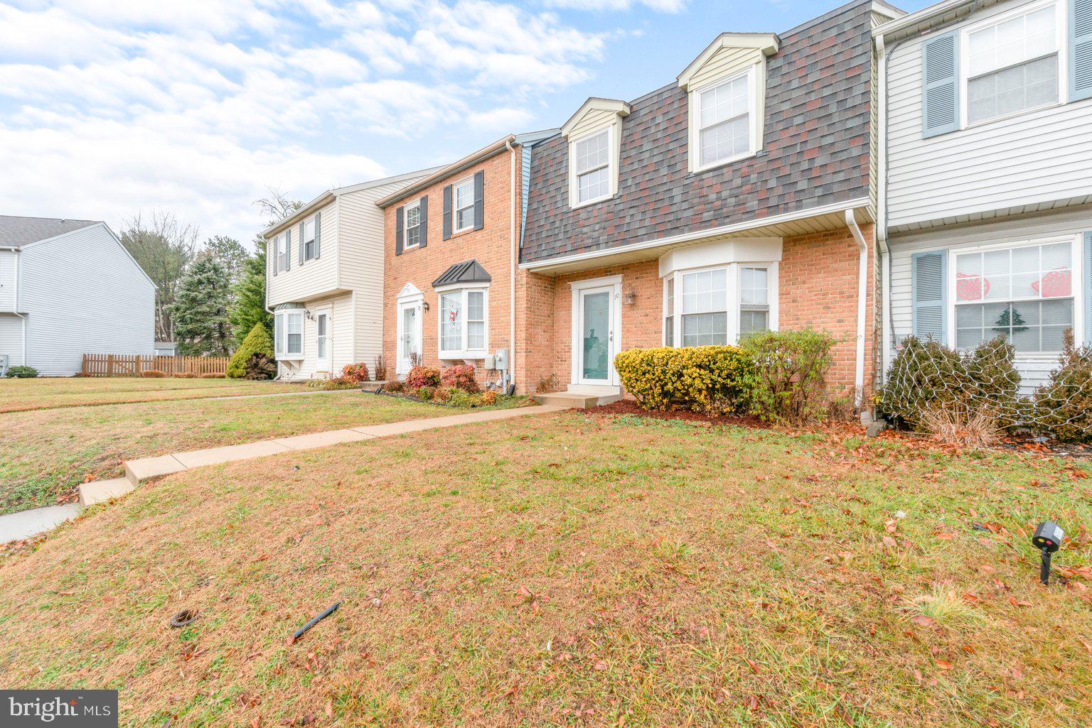 PINEDALE WOODS - Residential