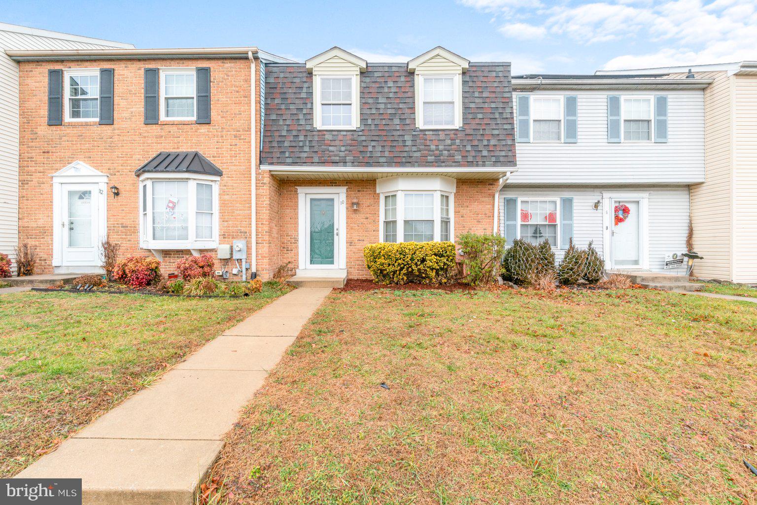 PINEDALE WOODS - Residential