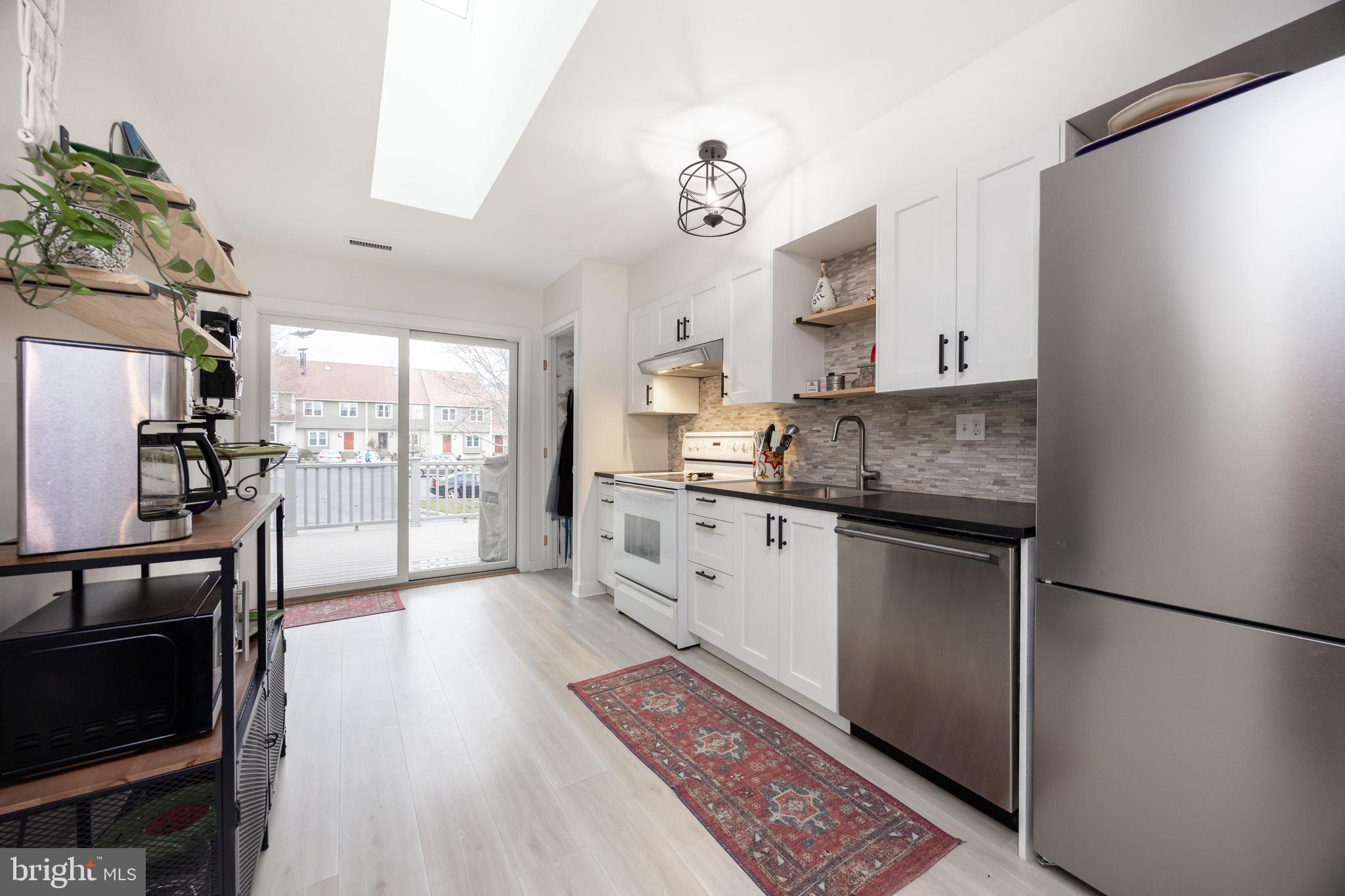 LIONGATE - Residential