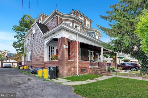 Photo of 330 Hillcrest Avenue, TRENTON, NJ 08618 (MLS # NJME2065254)