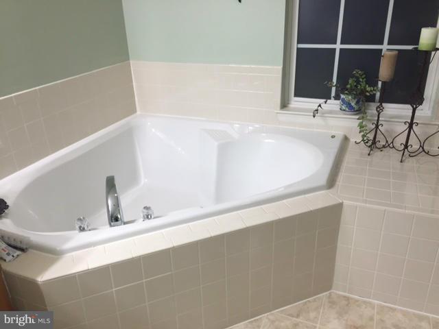 GREEN MEADOWS - Residential