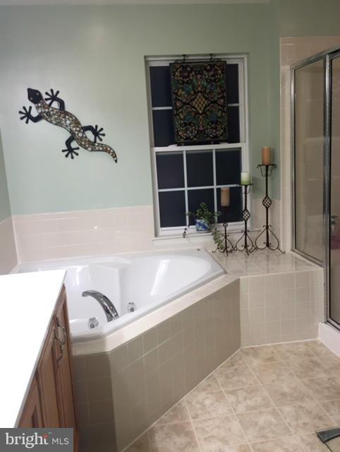 GREEN MEADOWS - Residential