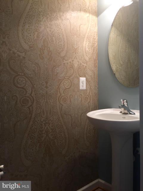 GREEN MEADOWS - Residential