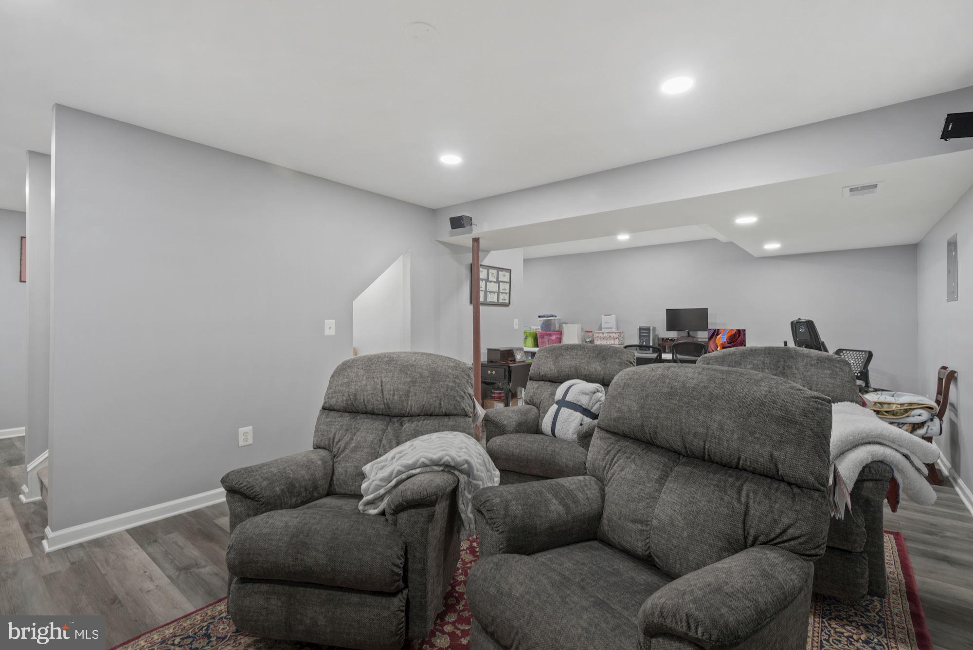 EASTER SEAL ESTATES-PLAT - Residential