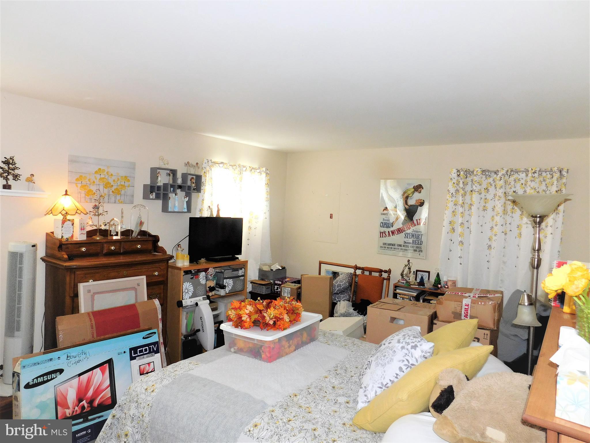 CRESTWOOD VILLAGE - Residential