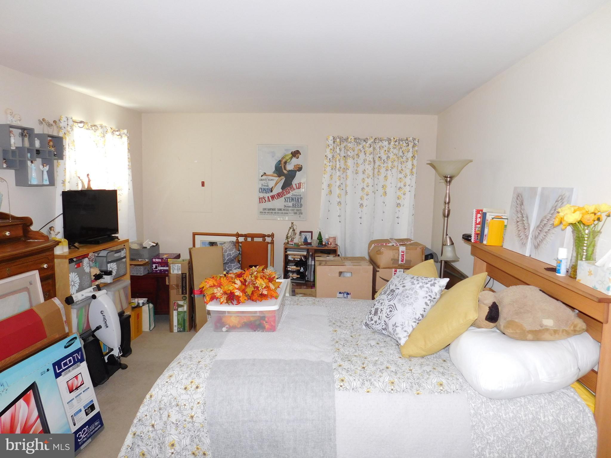 CRESTWOOD VILLAGE - Residential