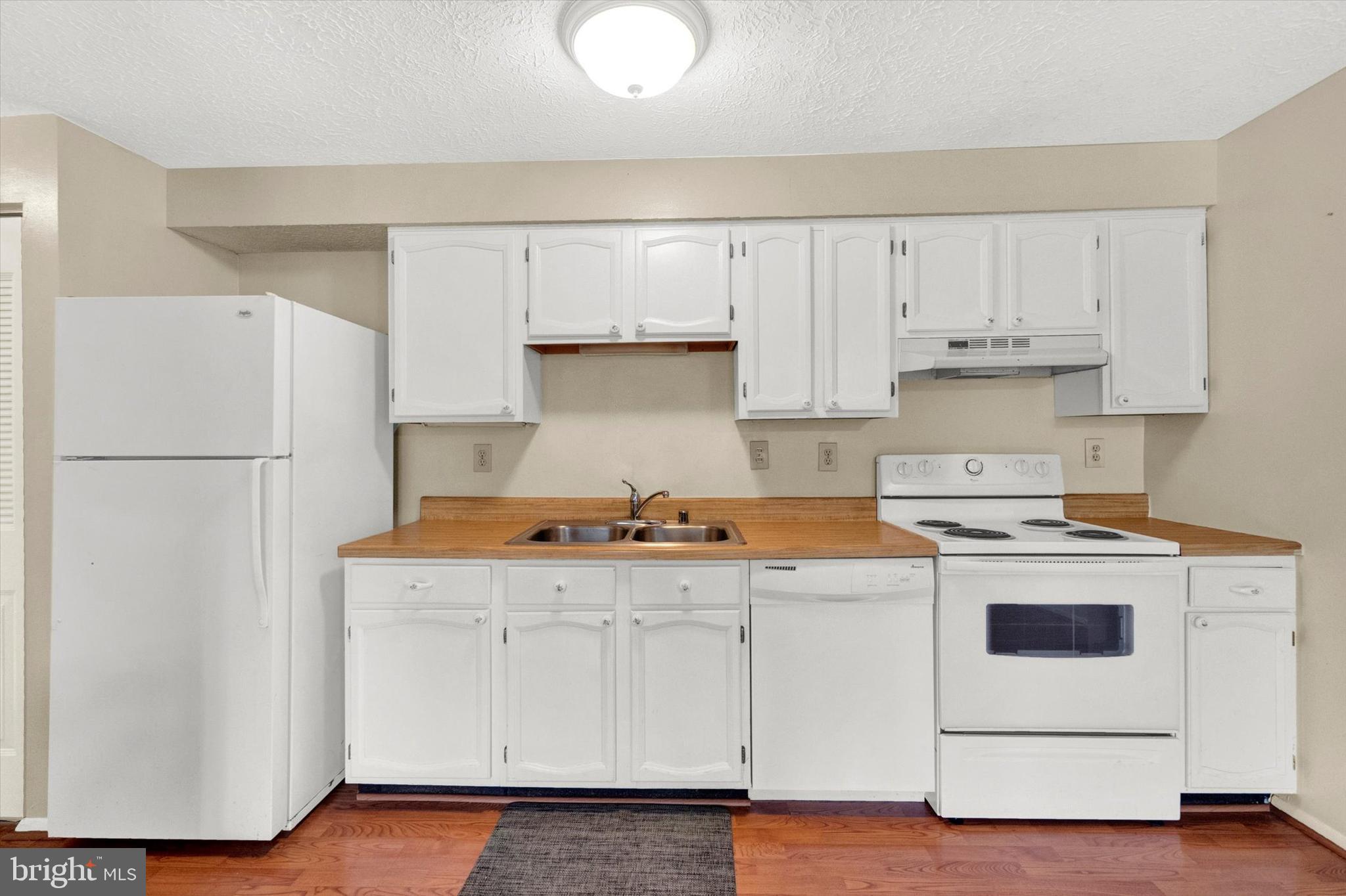 AMBERTOWNE - Residential