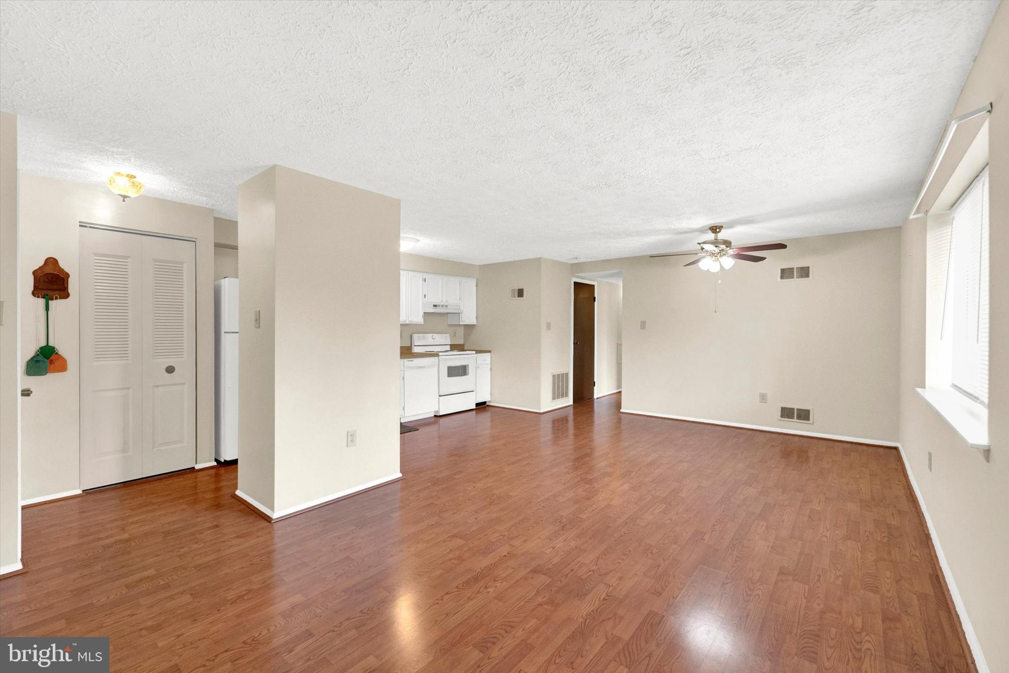 AMBERTOWNE - Residential