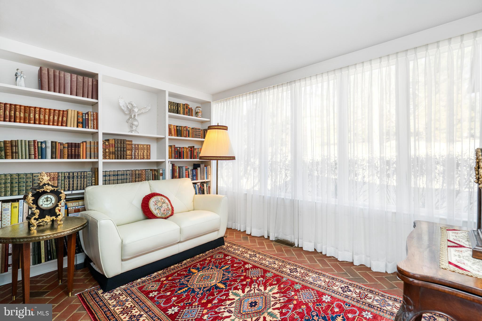 WOODBROOK - Residential