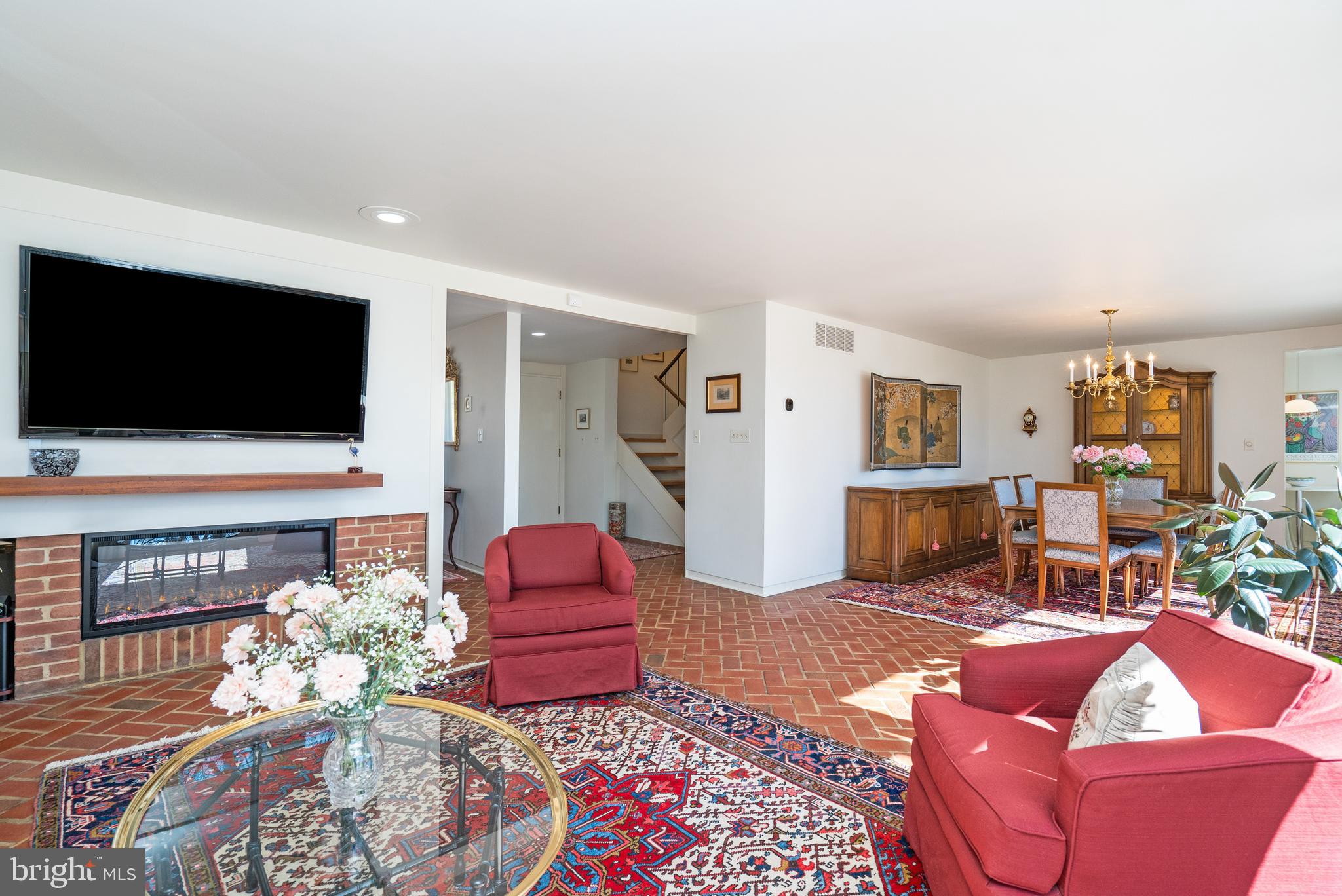 WOODBROOK - Residential