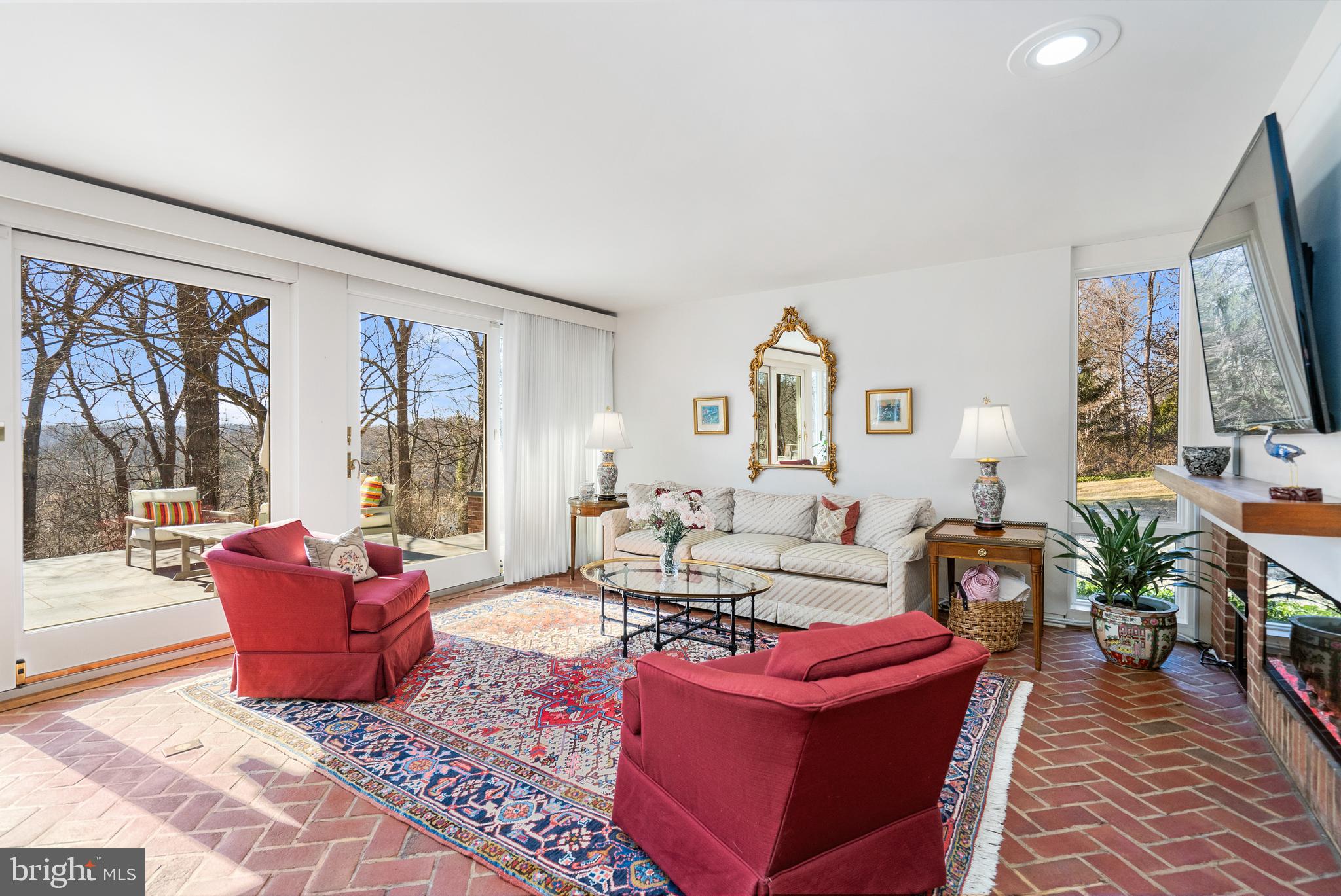 WOODBROOK - Residential