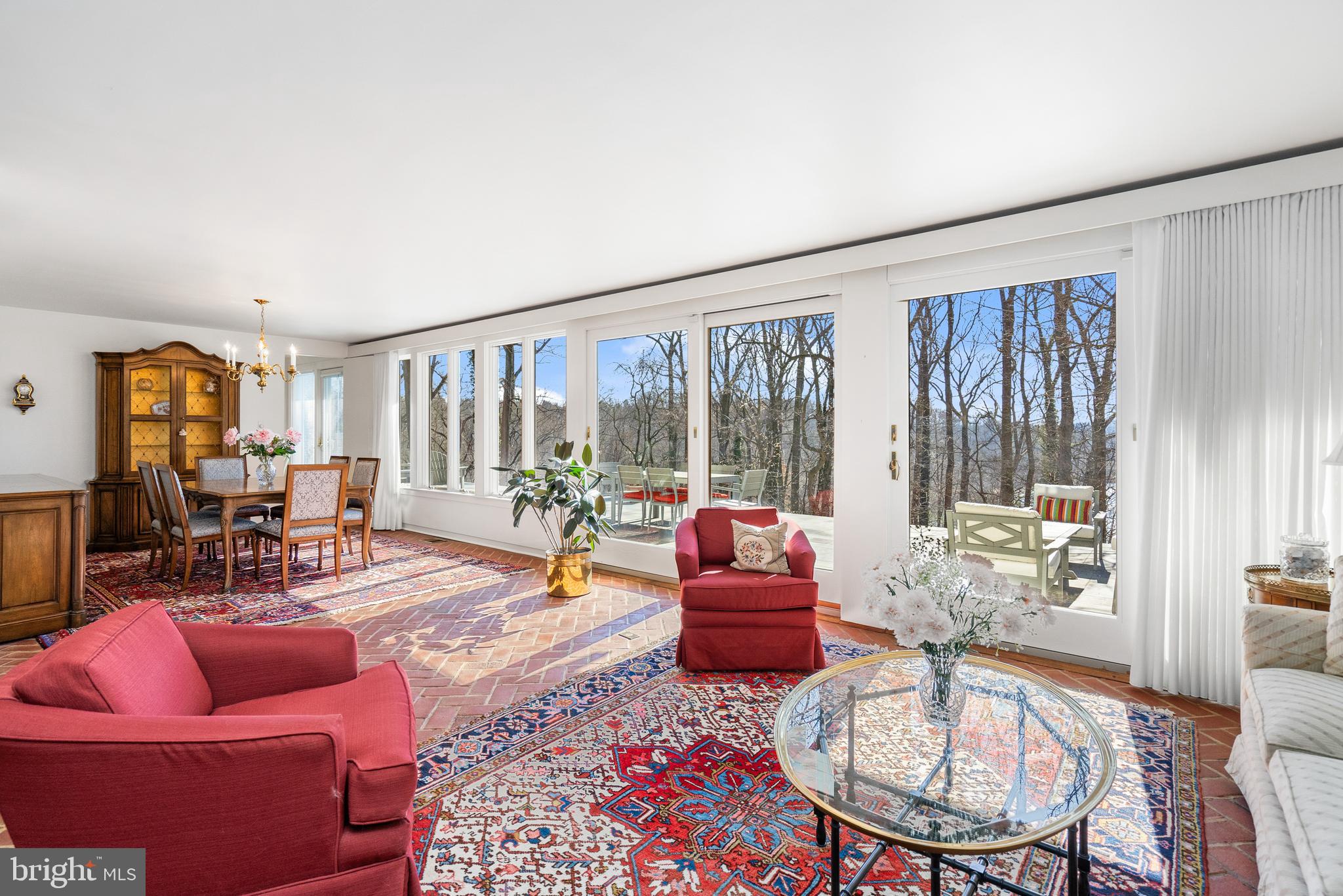 WOODBROOK - Residential