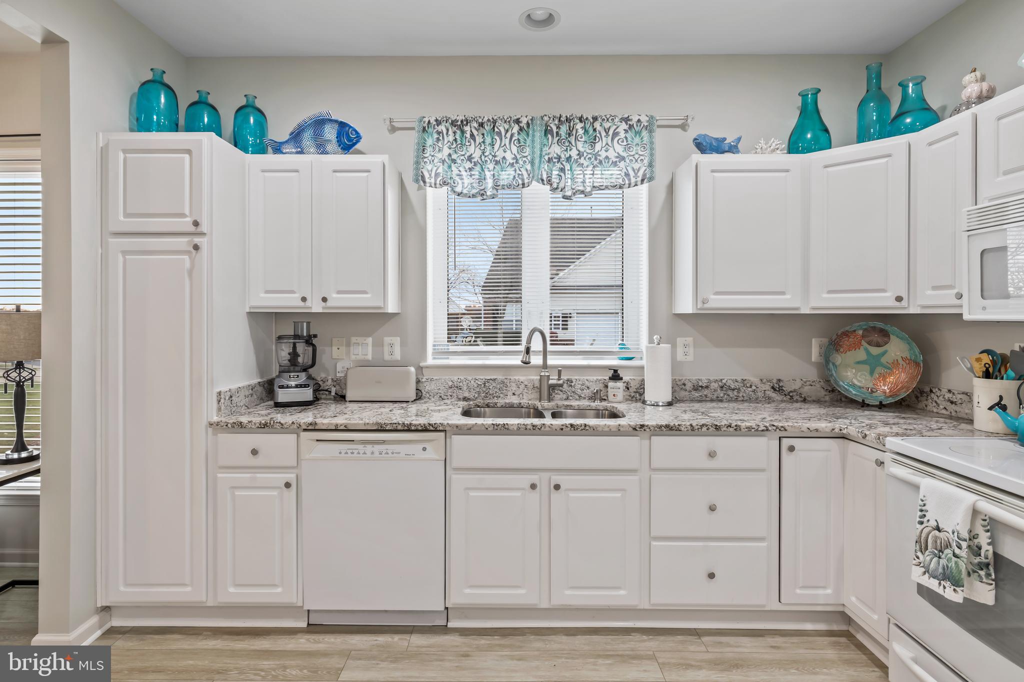 THE VILLAS AT FALLS RUN - Residential