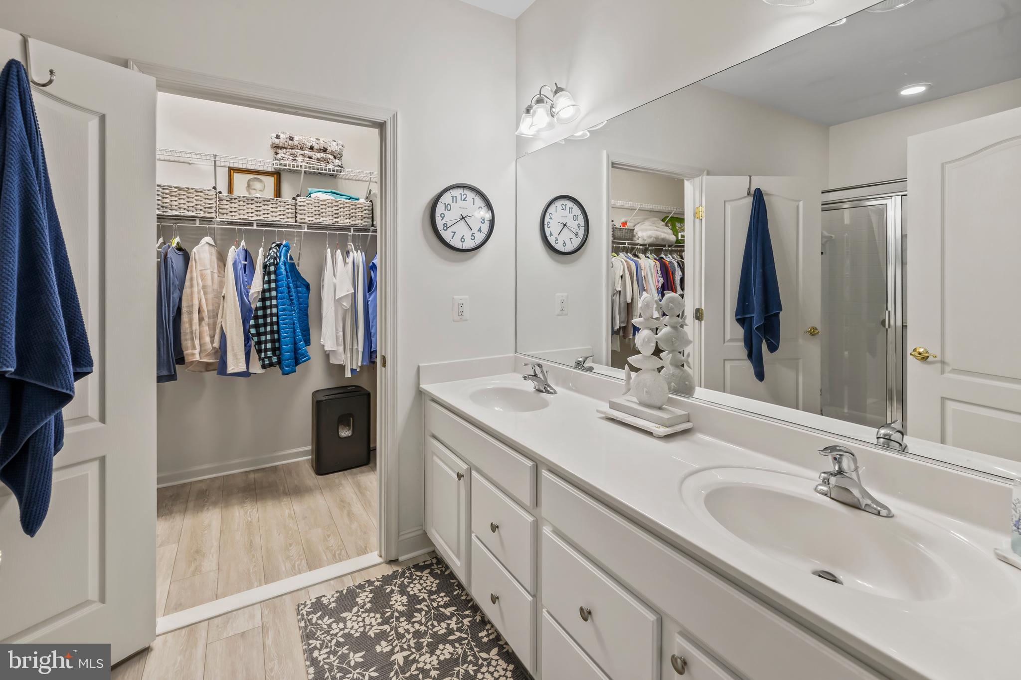 THE VILLAS AT FALLS RUN - Residential