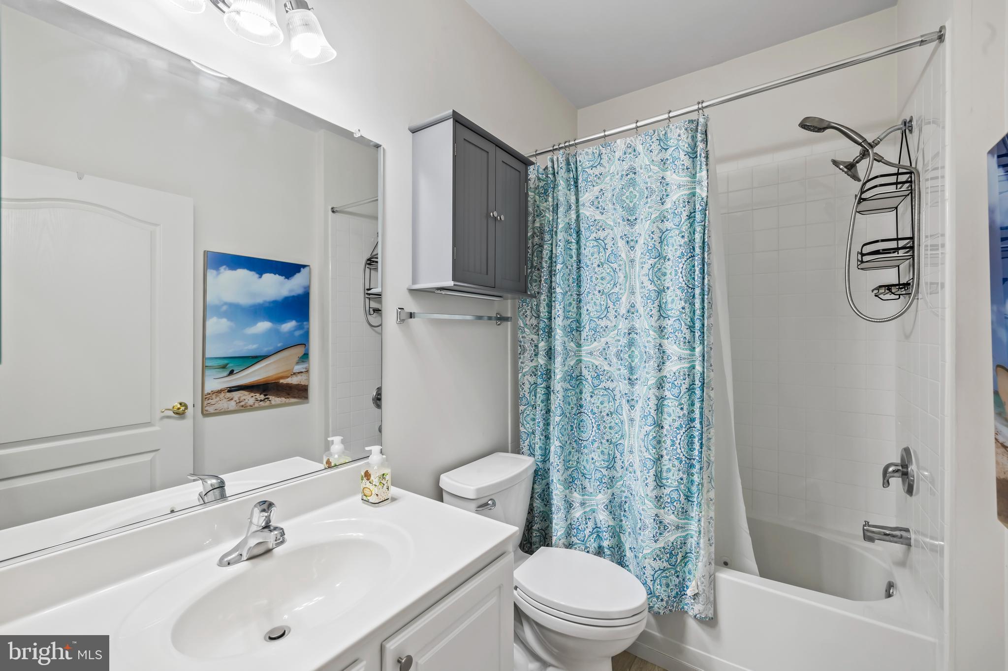 THE VILLAS AT FALLS RUN - Residential