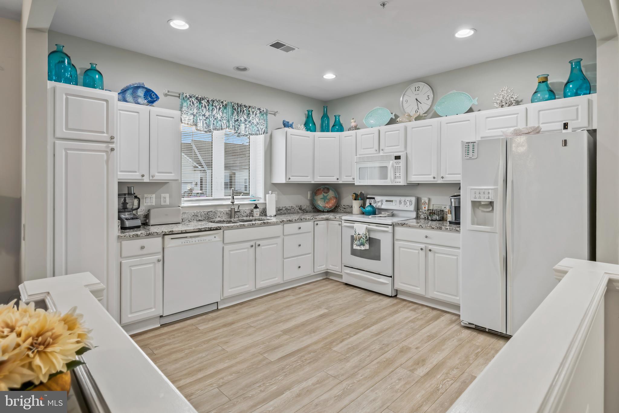 THE VILLAS AT FALLS RUN - Residential