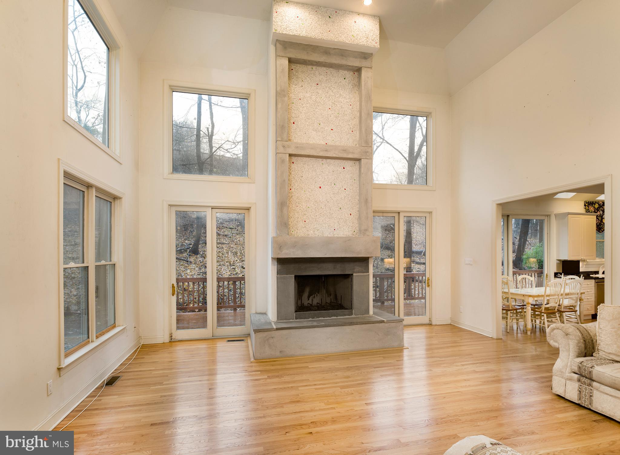 ROBERT BRUCE - Residential