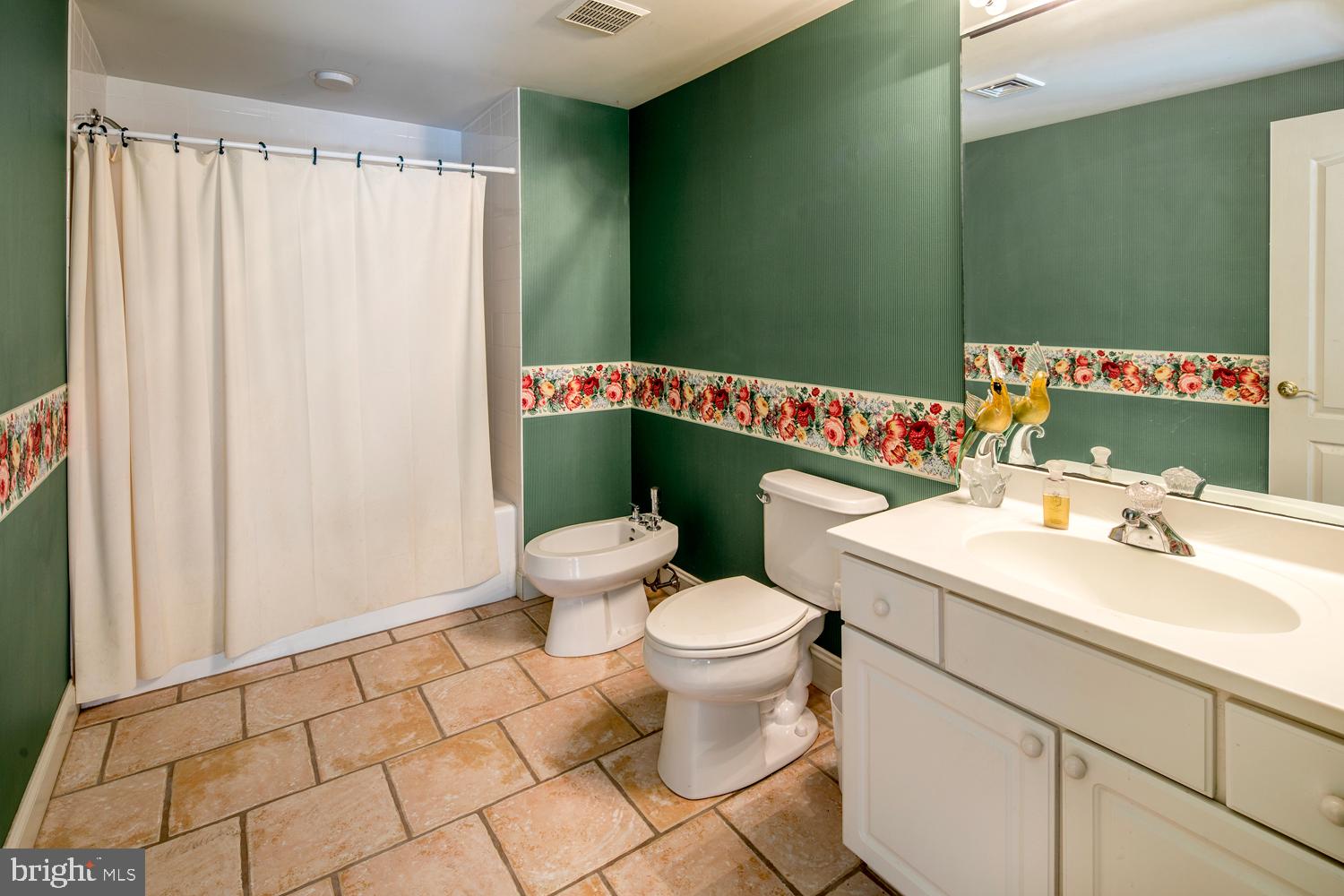 ROBERT BRUCE - Residential