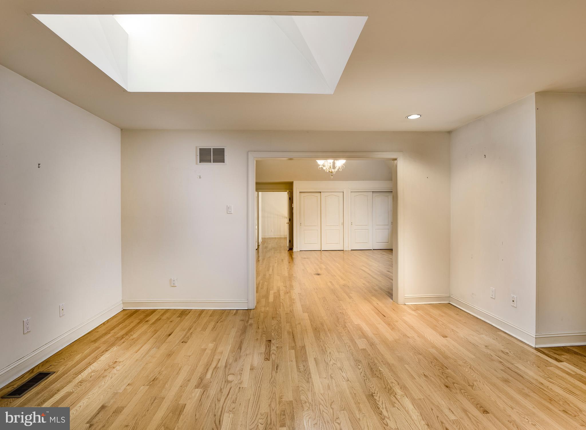 ROBERT BRUCE - Residential