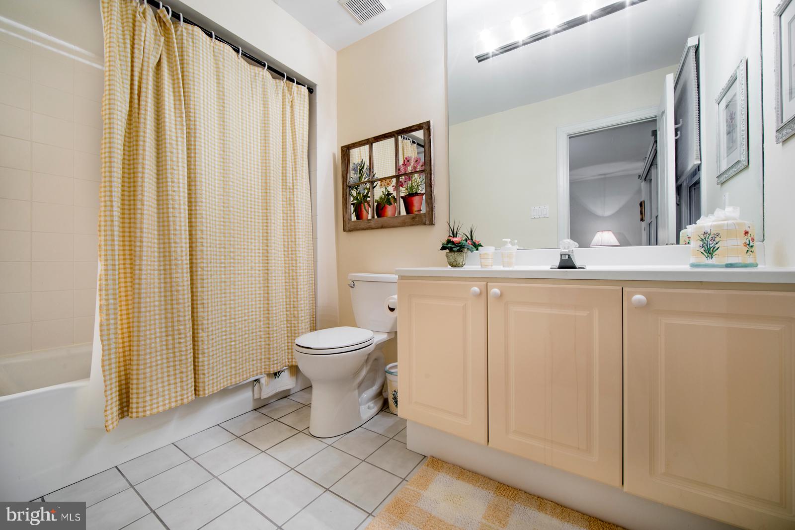 ROBERT BRUCE - Residential