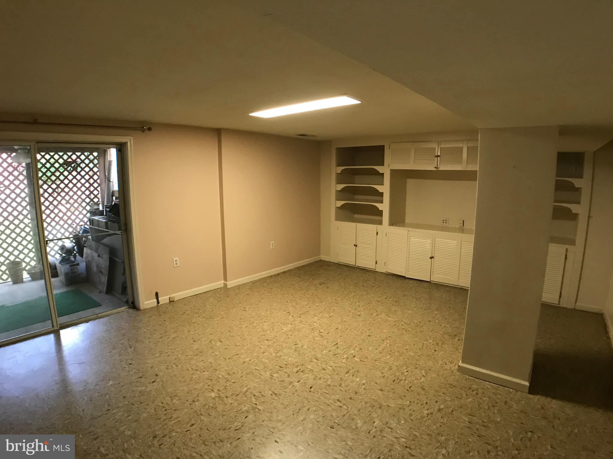 HUNT RIDGE - Residential Lease